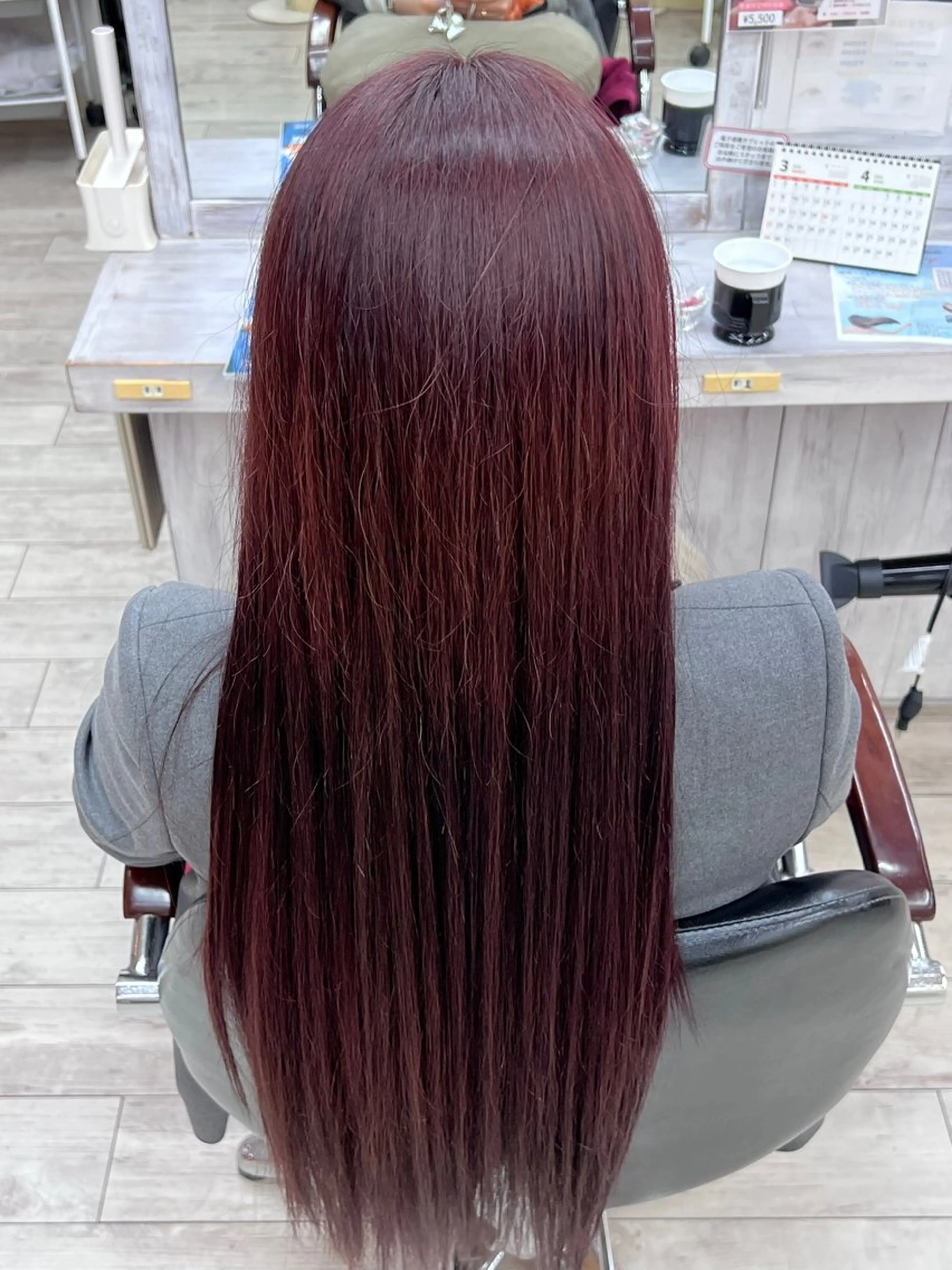 ロング カラー レッドカラー 磯 青龍のヘアスタイル