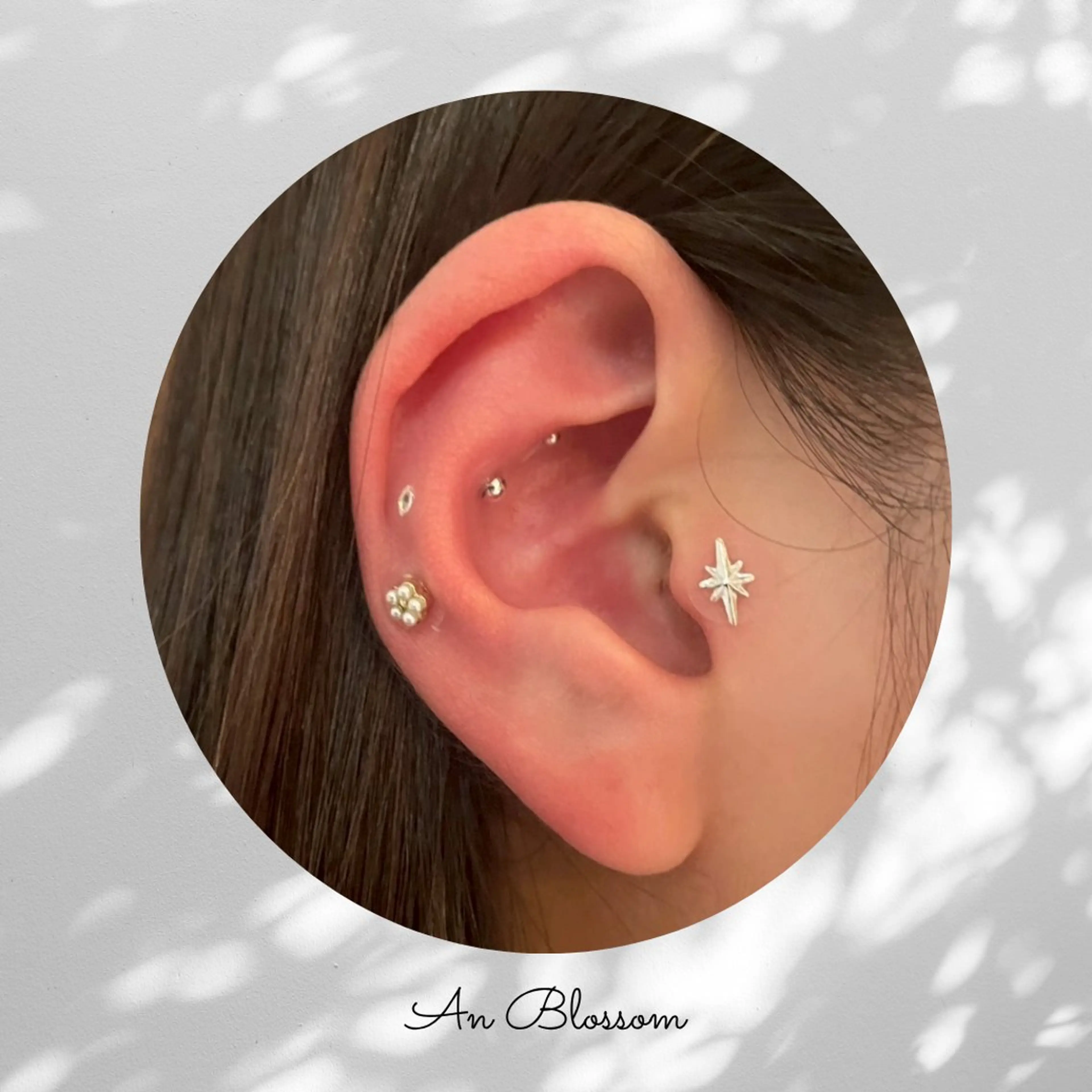 【ダイエット🏃♀️】耳ツボジュエリー👂🏻💎両耳10粒 耳マッサージ付き✨️の写真