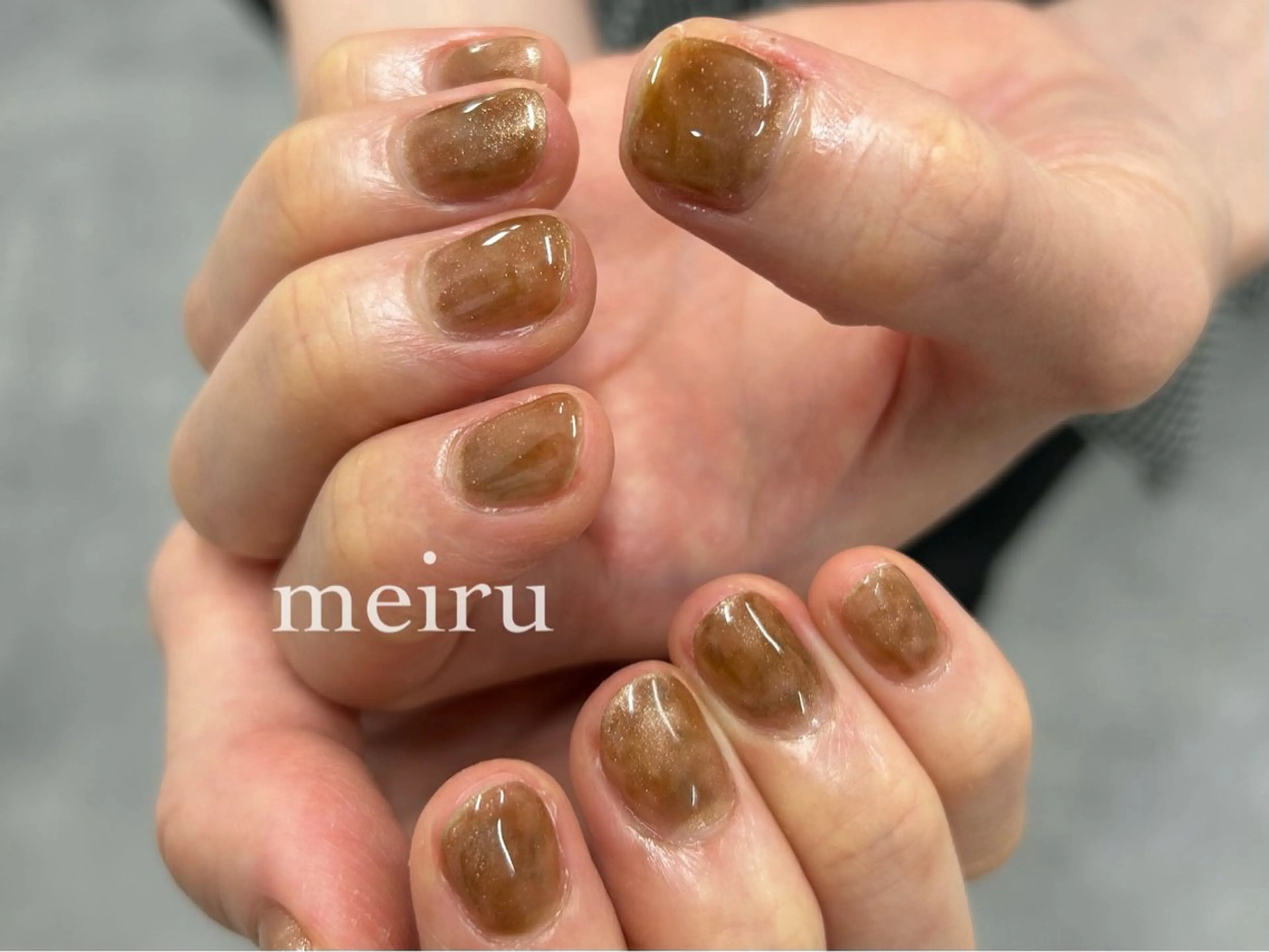 ネイル べっ甲ネイル ジェルネイル マグネットネイル ニュアンスネイル 🤍meiru 🤍ネイリストのネイルデザイン