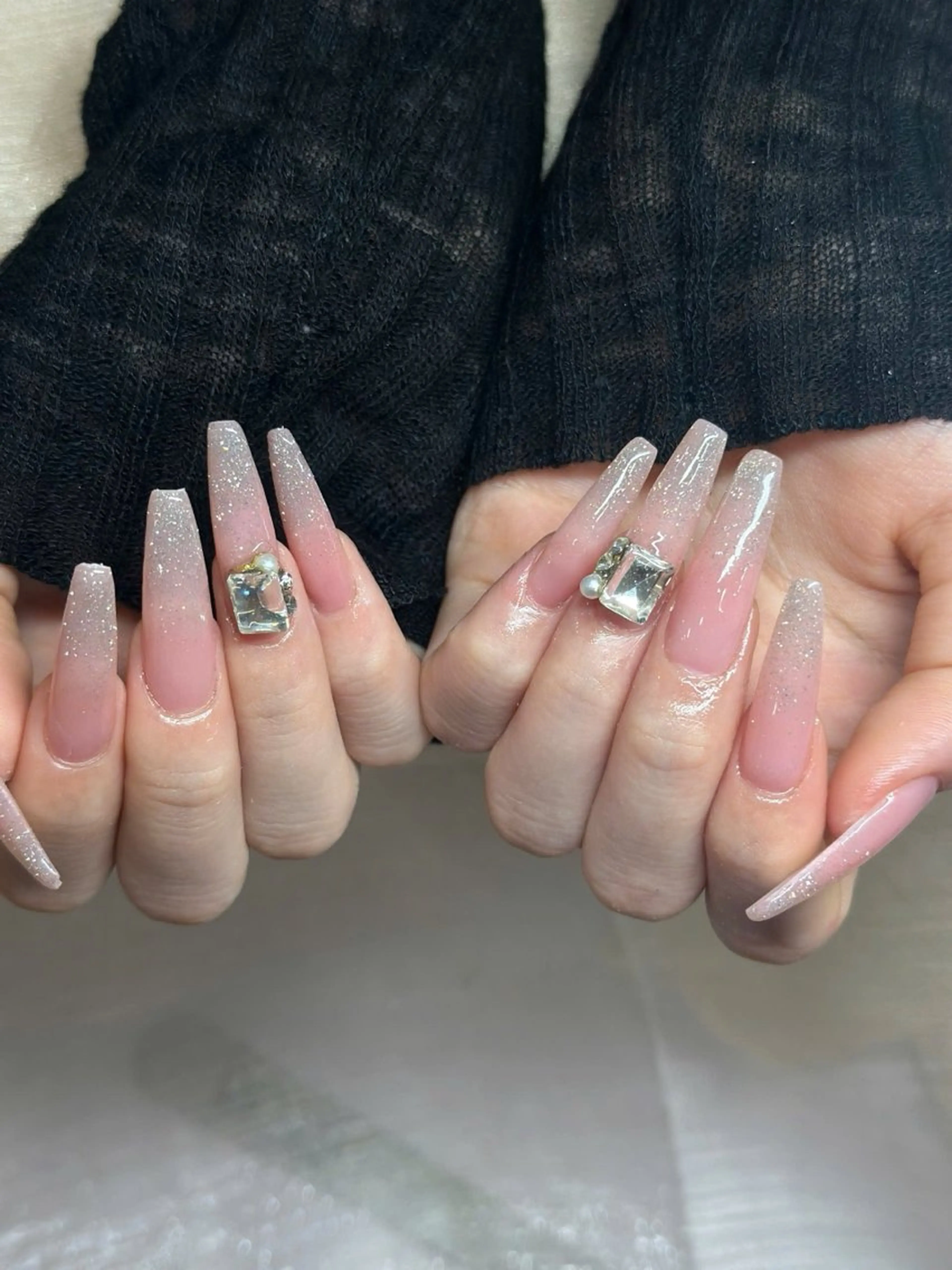 ネイル チークネイル フレンチネイル ラメ(グリッター) マグネットネイル ニュアンスネイル な なのネイルデザイン