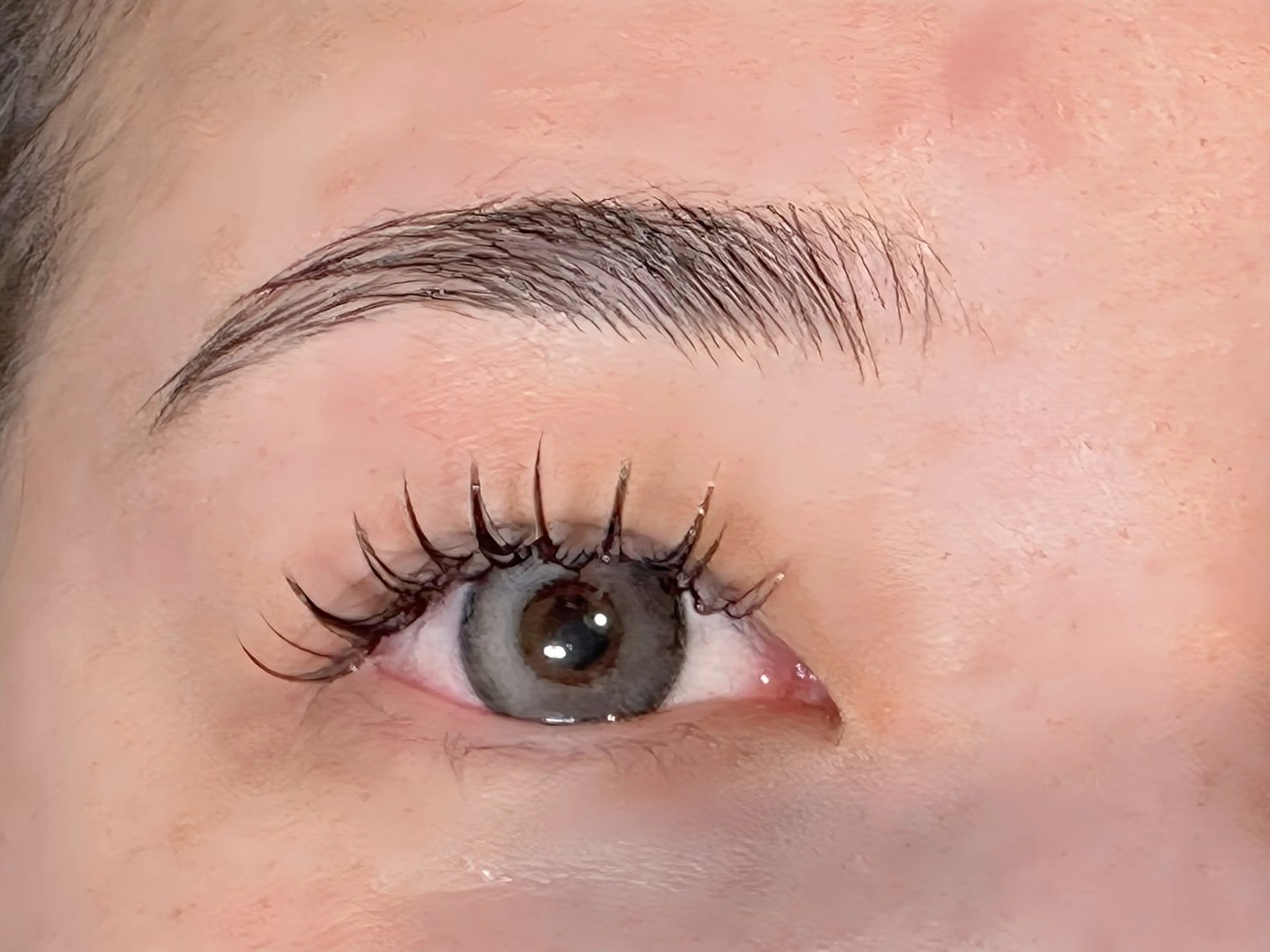 マツエク・マツパ バインドロック TotalBeautysalonCURE所属・CURE 朱梨のネイルデザイン