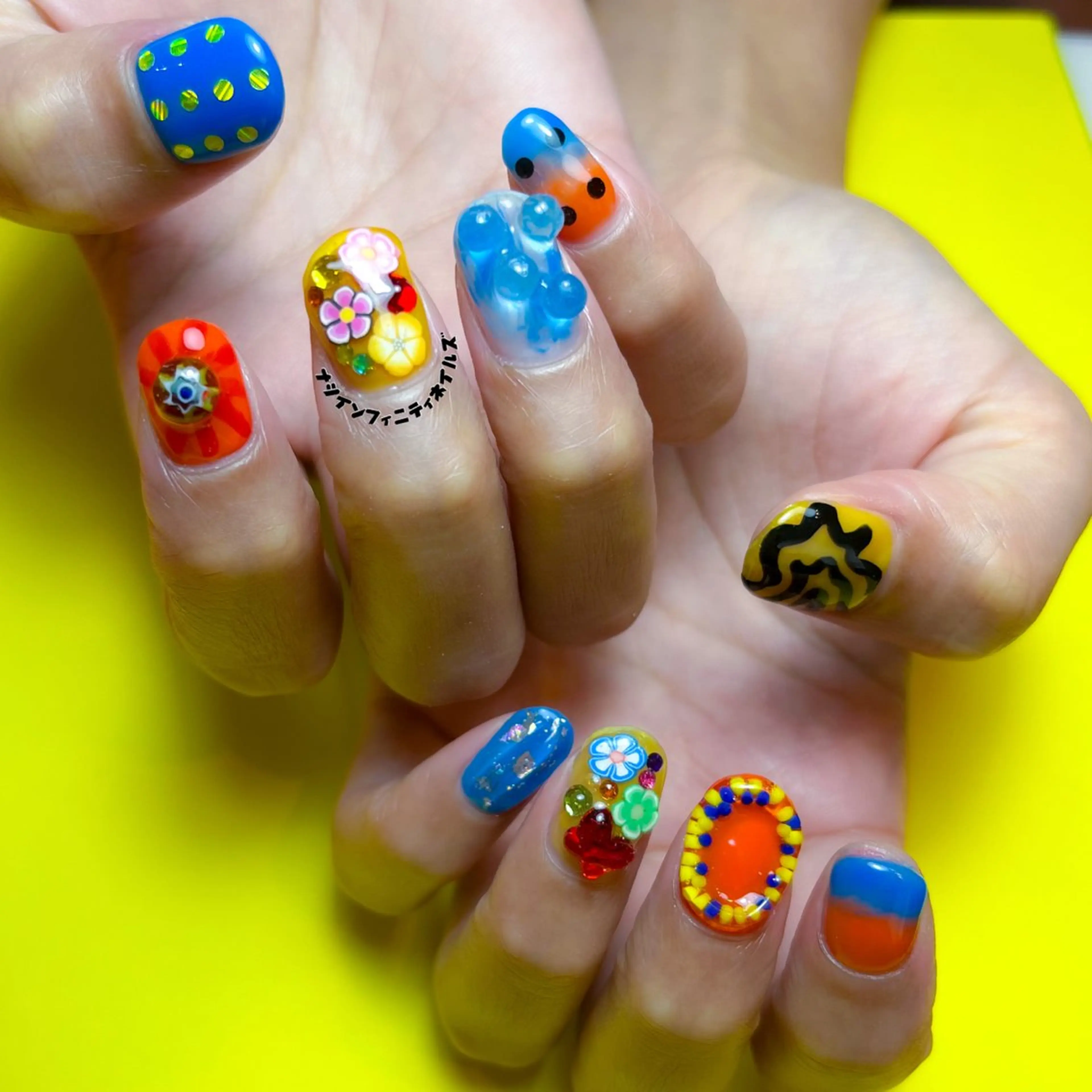 ネイル ハンドネイル ハンドケア ナツインフィニティ ネイルズ（なつ）のネイルデザイン