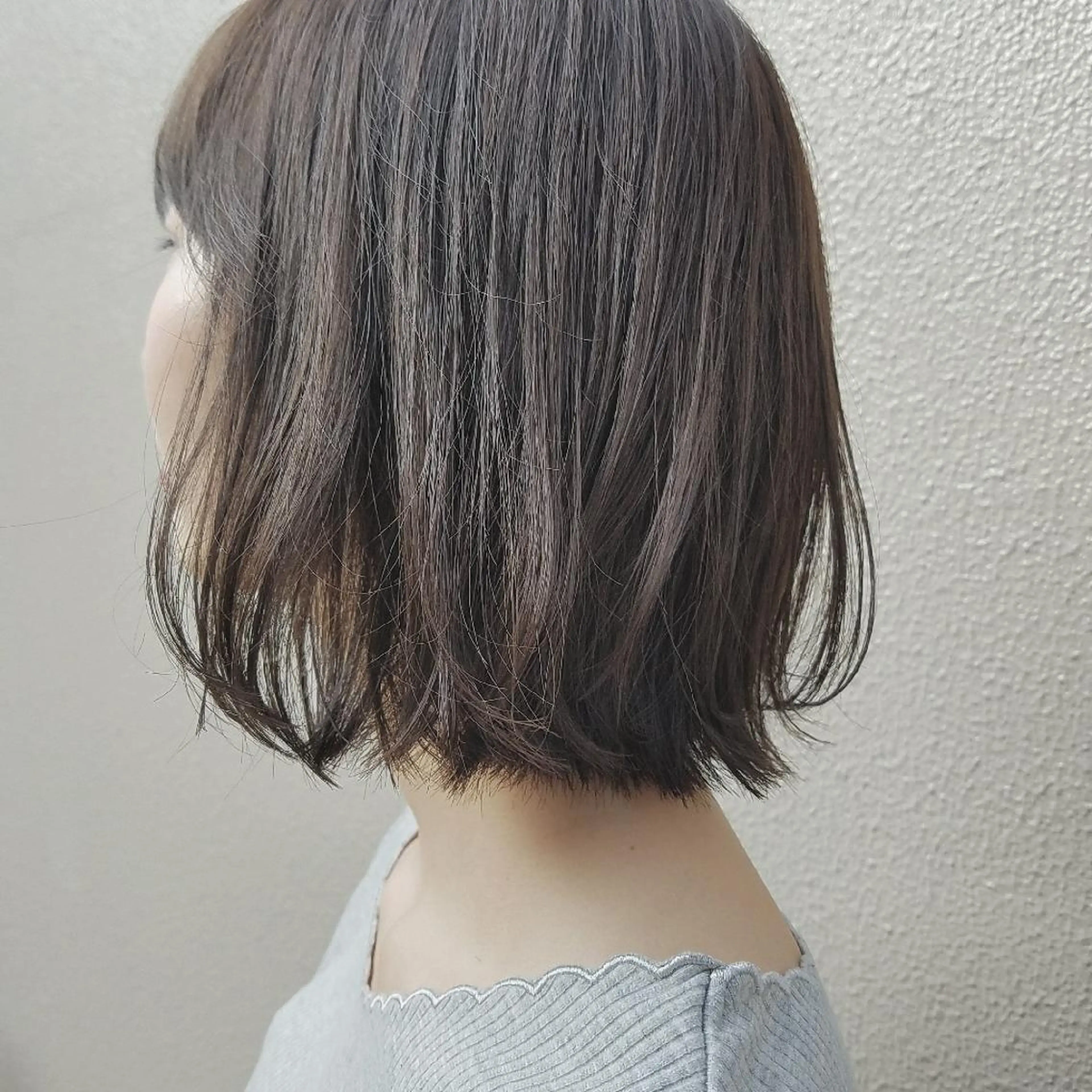 カラー アッシュ アッシュブラウン ブラウンカラー 🙃 透明感カラー/ボブのヘアスタイル