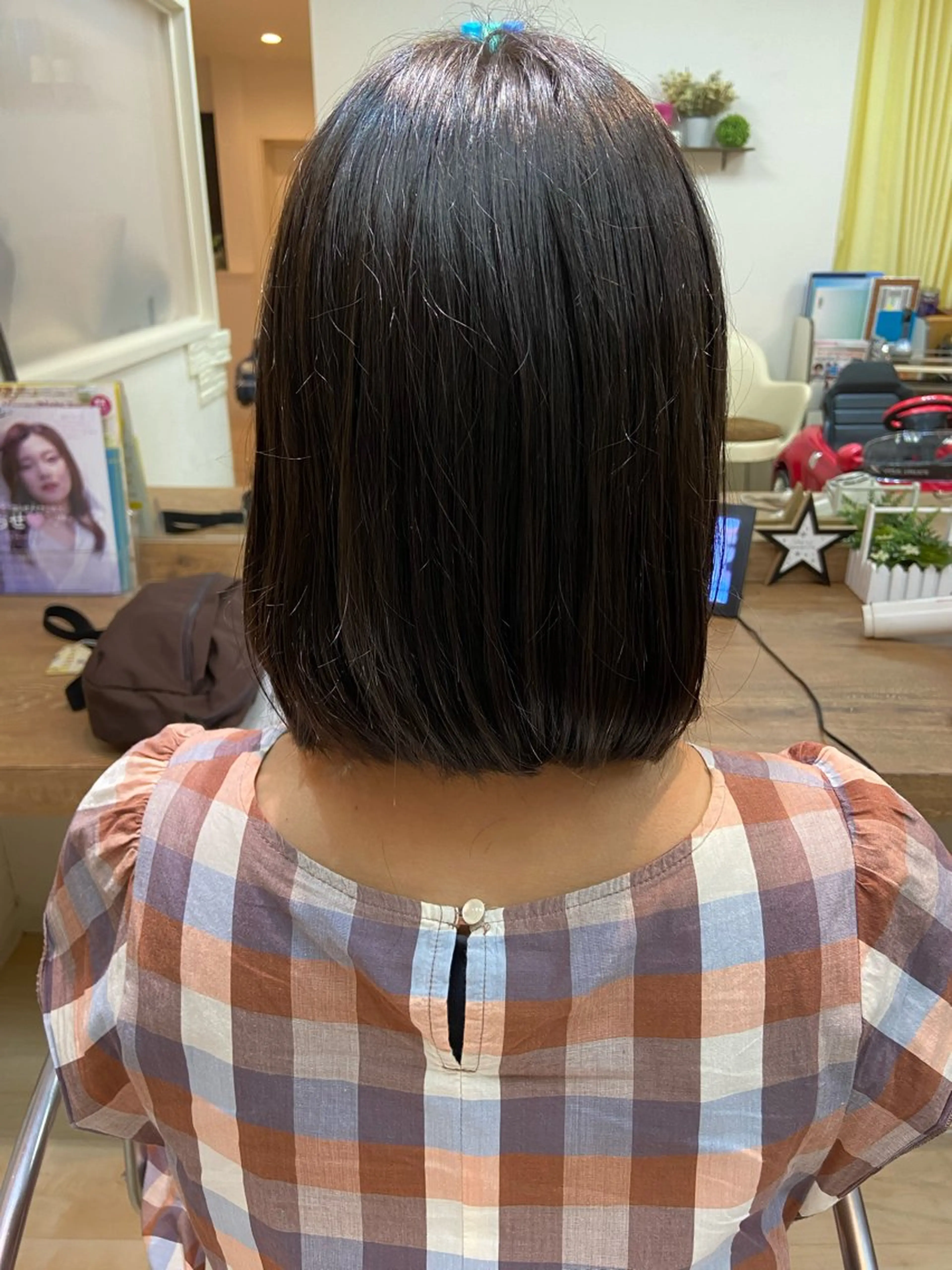 ミディアム カット コバヤシ ユウスケのヘアスタイル