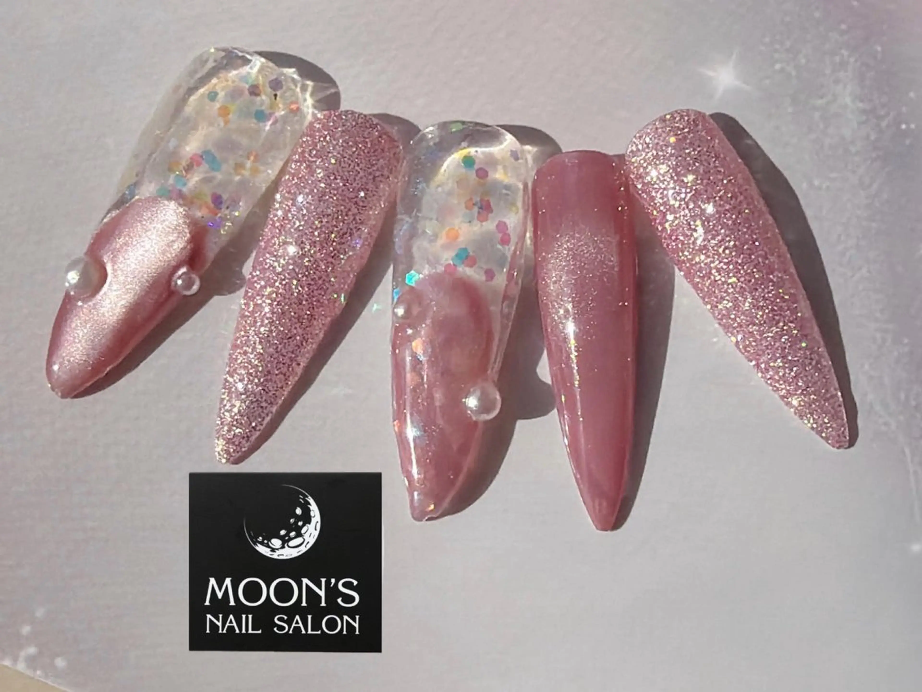 ネイル Moons nail 💅✨のネイルデザイン