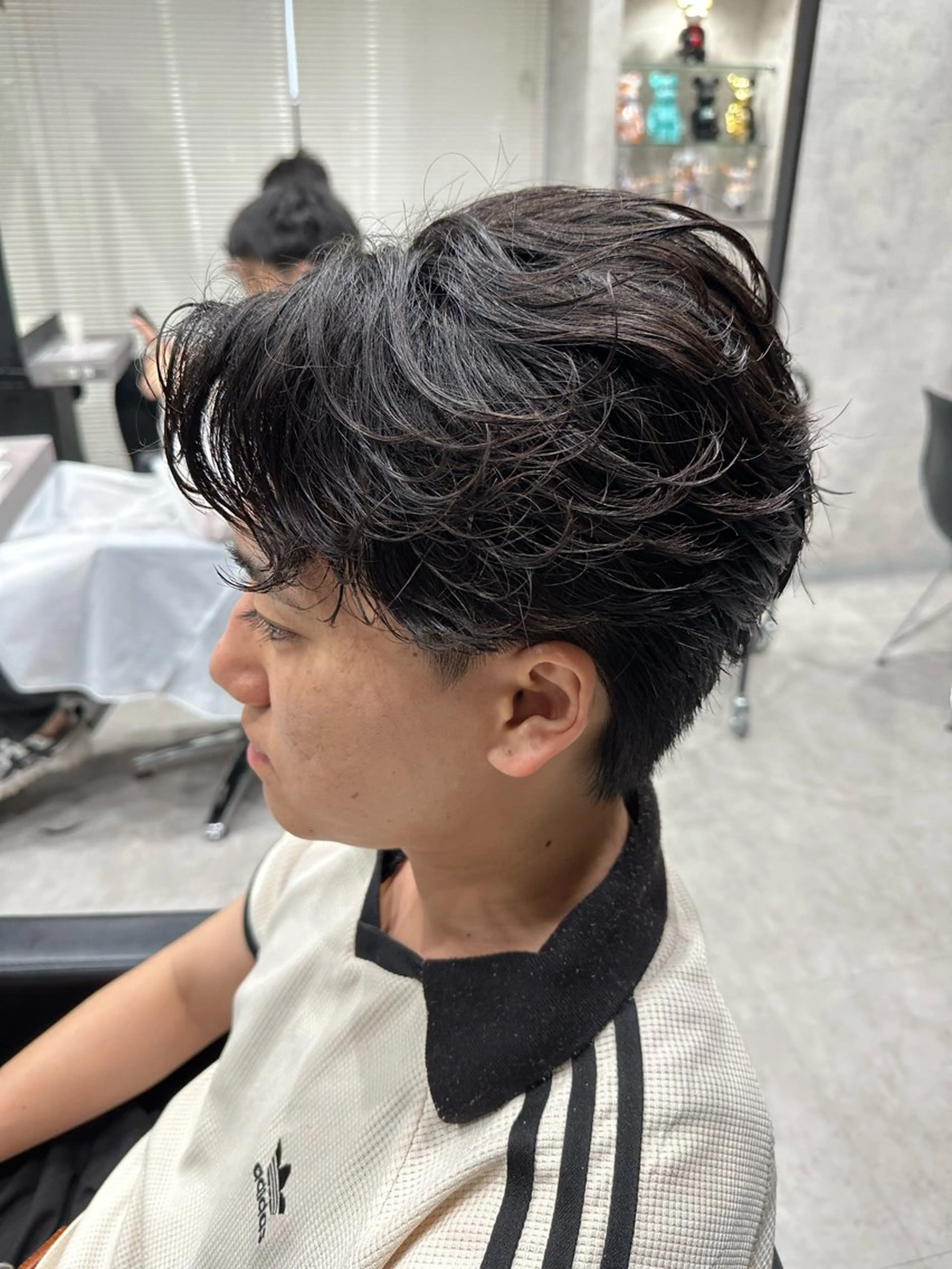 ショート パーマ メンズ フェザーパーマ メンズパーマ カット パーマ ユウ🪄 パーマ指名No1のヘアスタイル