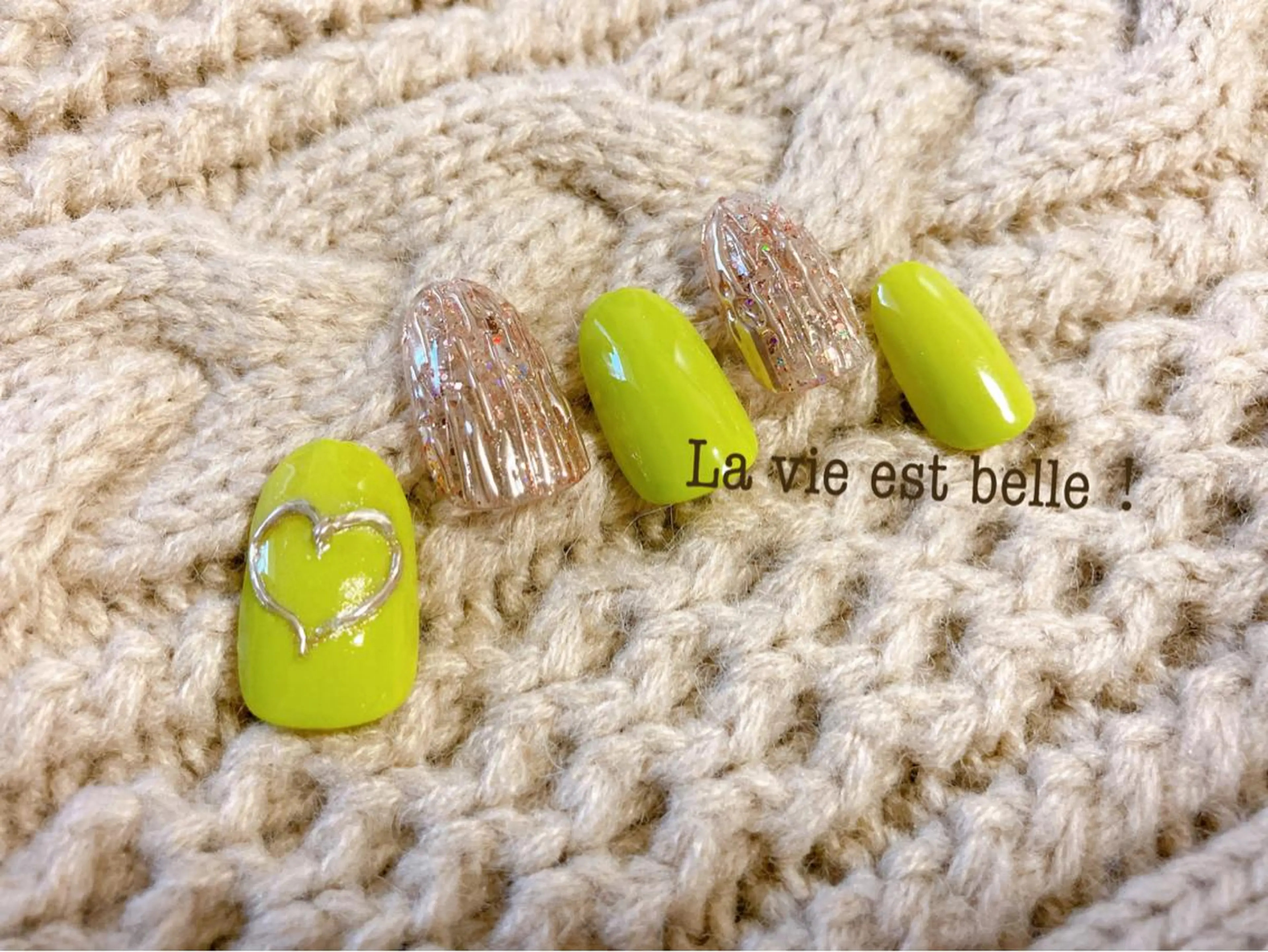 ネイル ピスタチオネイル アトリエ ラヴィエベルのネイルデザイン