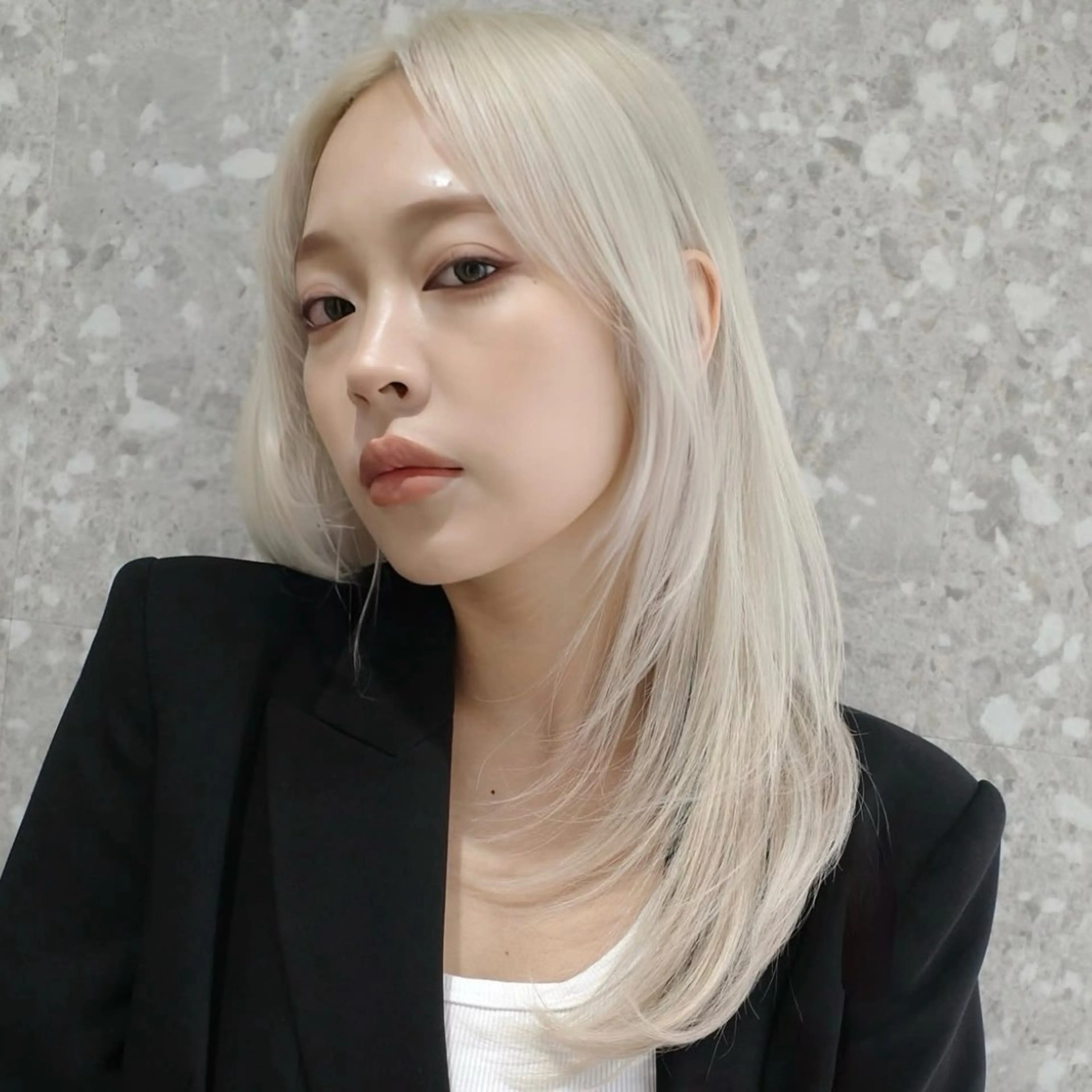 ロング ヘアアレンジ 韓国風ヘア レイヤーカット ロング fifth 石川 凪のヘアスタイル