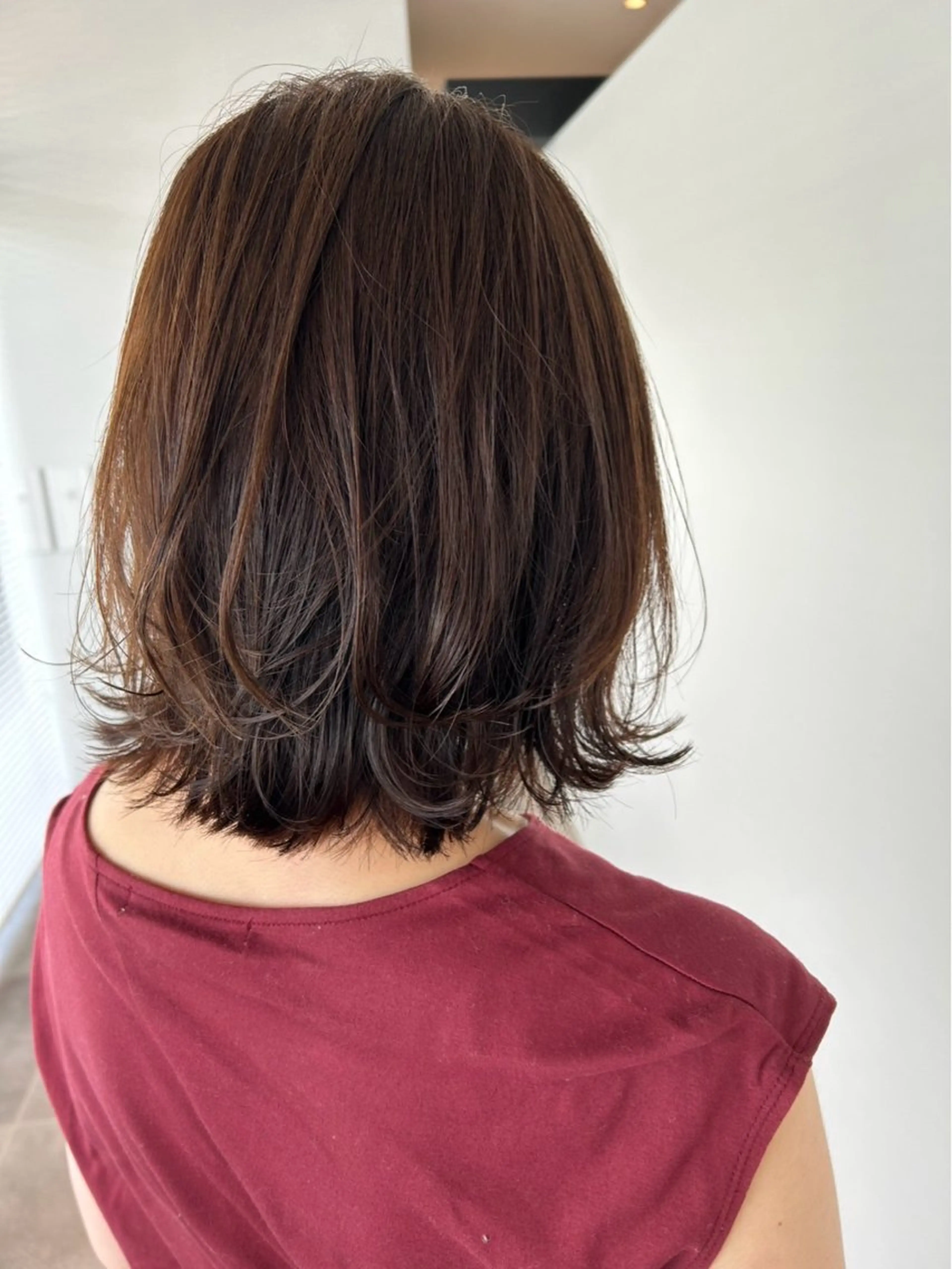 ミディアム 残間 美月のヘアスタイル