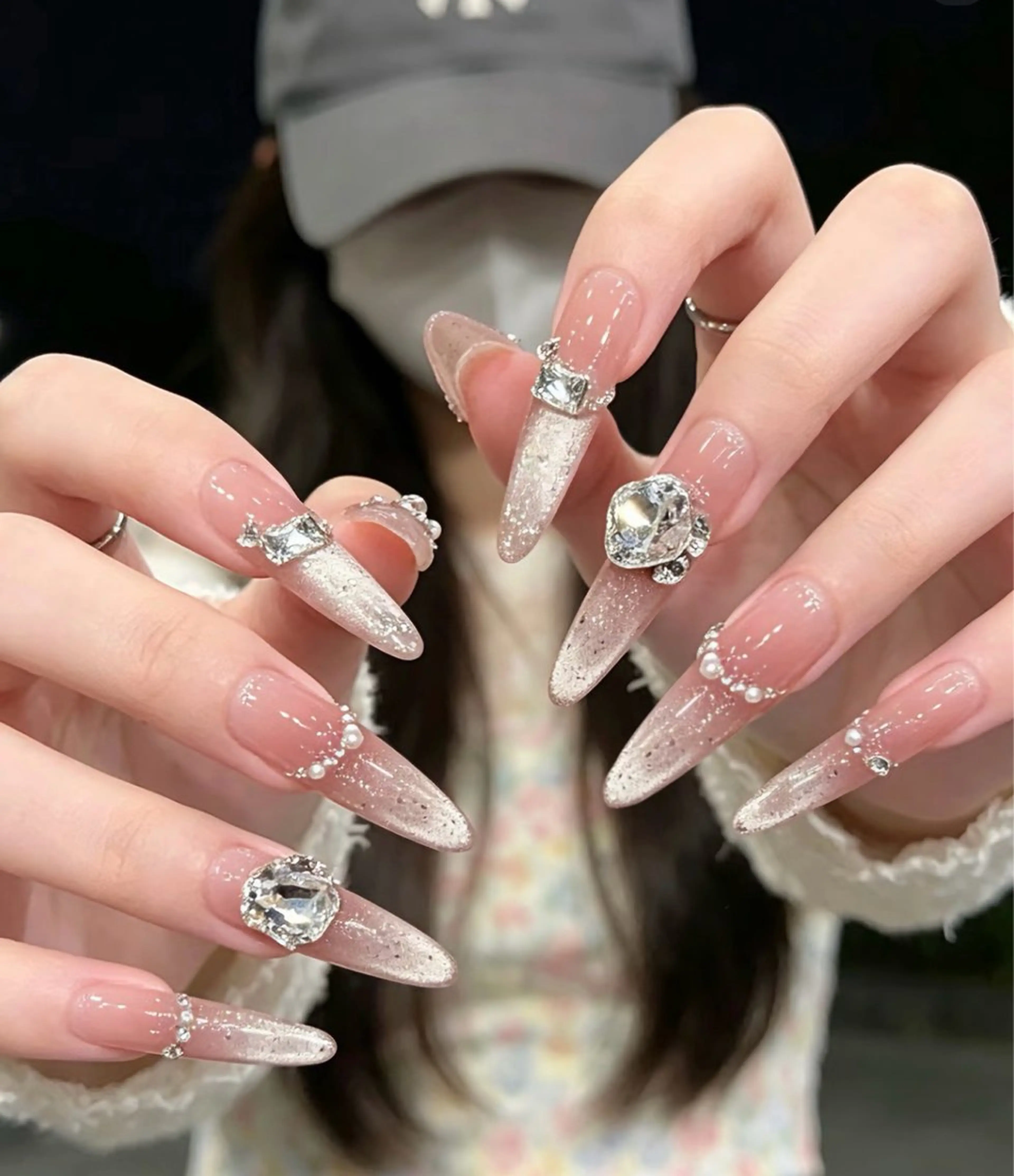 ネイル フレンチネイル キラキラネイル 韓国ネイル シンプルネイル ワンホンネイル ハンドネイル MEI Nailのネイルデザイン