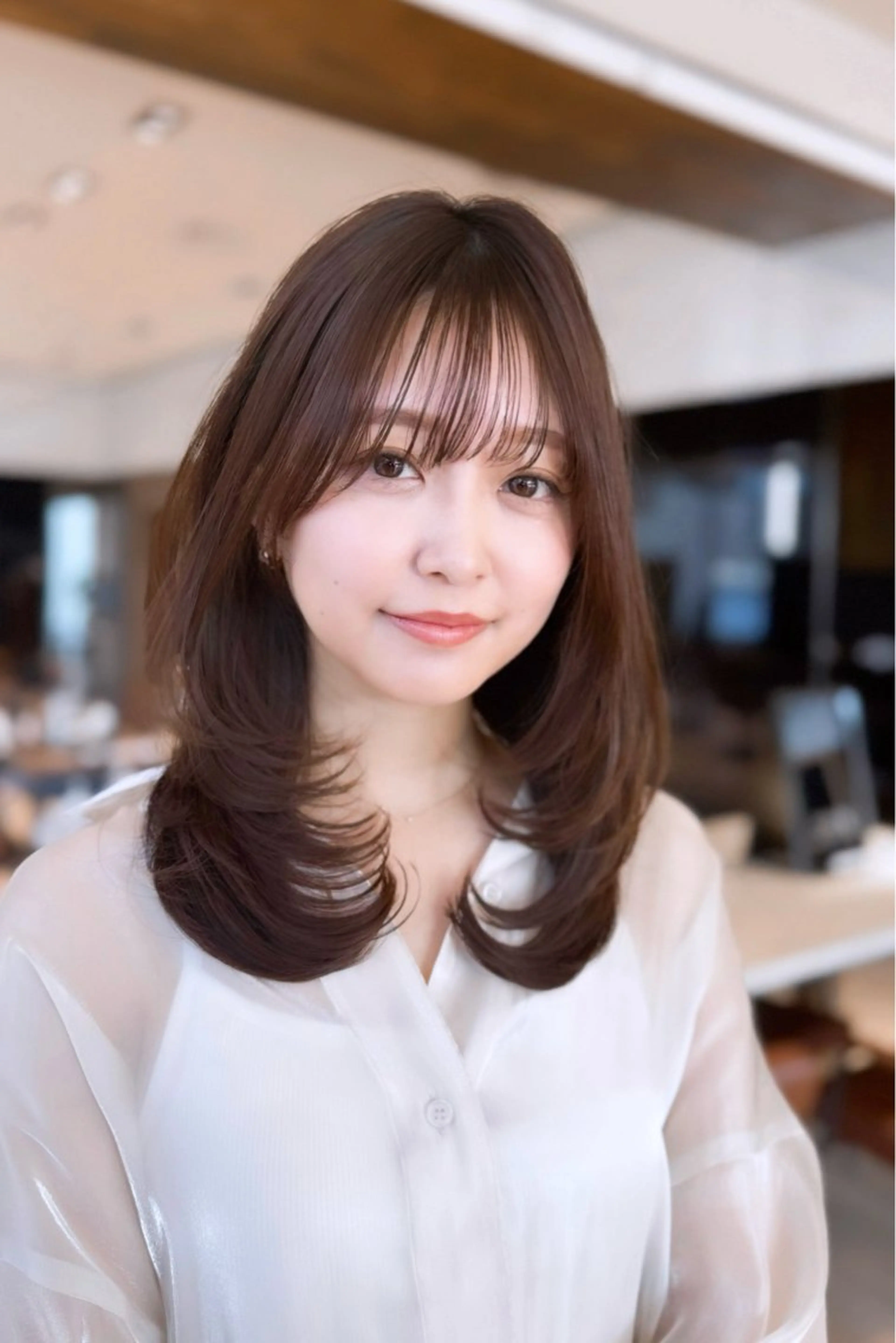 ミディアム カット ヘアカラー レイヤー/顔周り カット/松岡 祥利のヘアスタイル