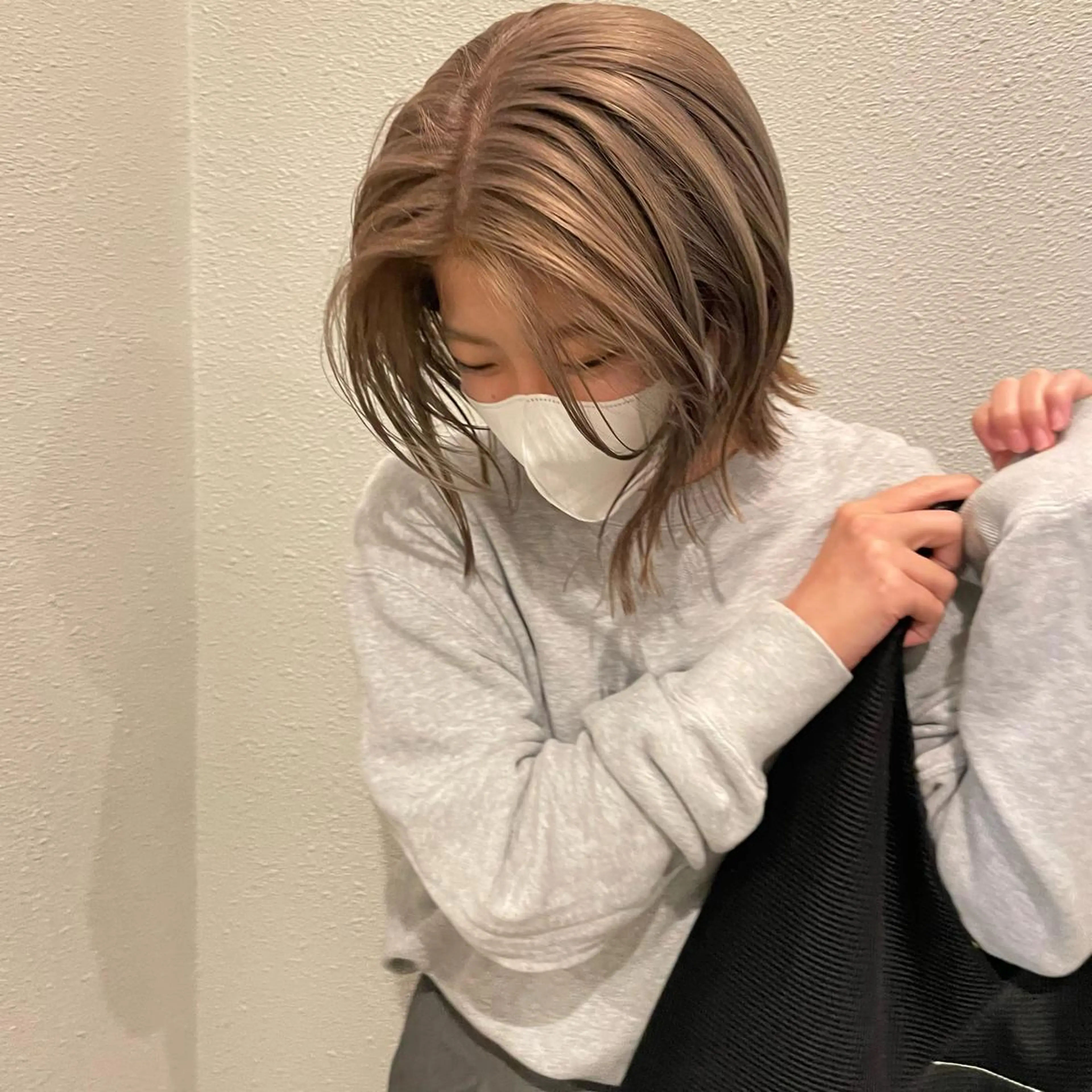 カラー ベージュカラー レイヤー/ブリーチ ♥️【木坂 桃歌】のヘアスタイル