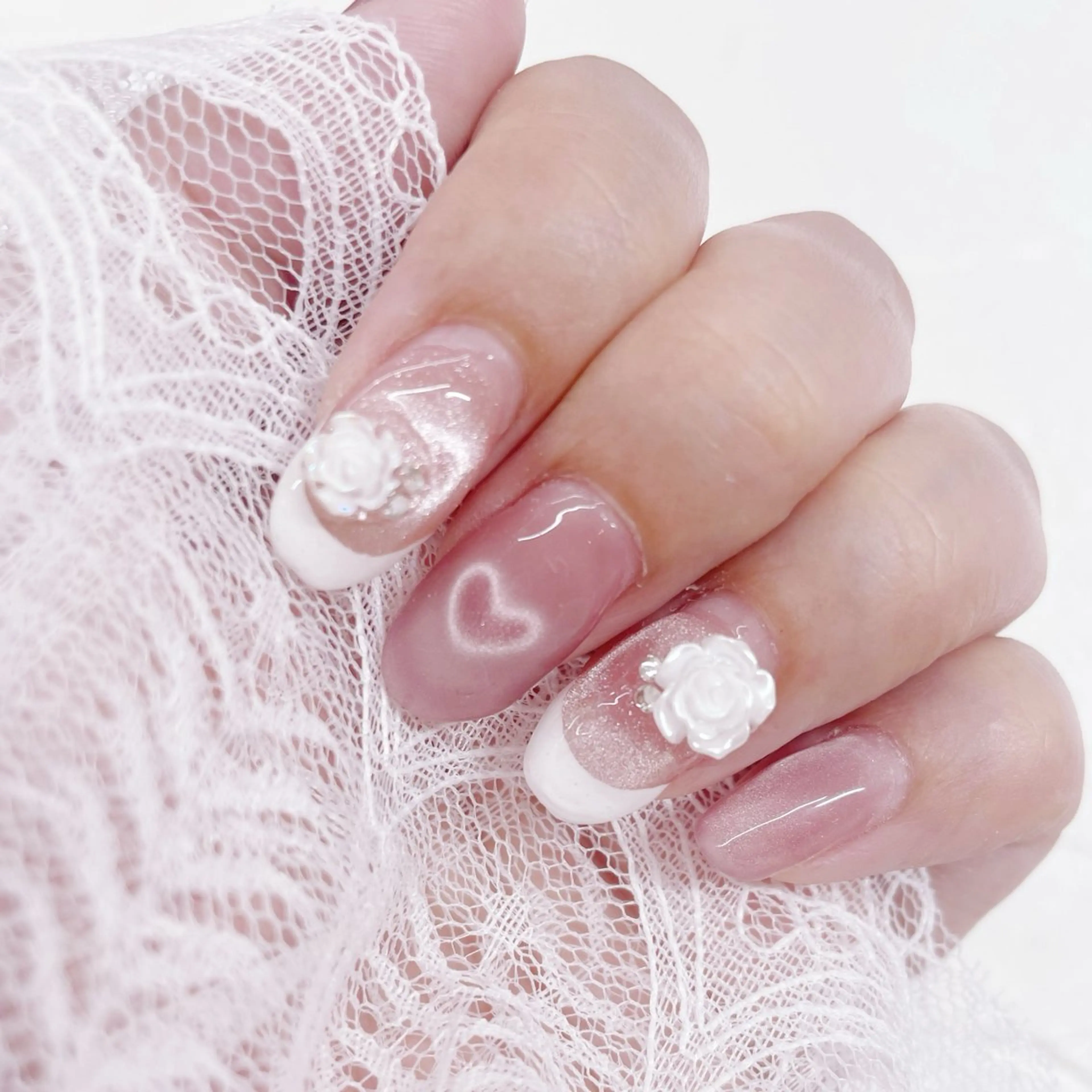 ネイル AYA Reginaのネイルデザイン