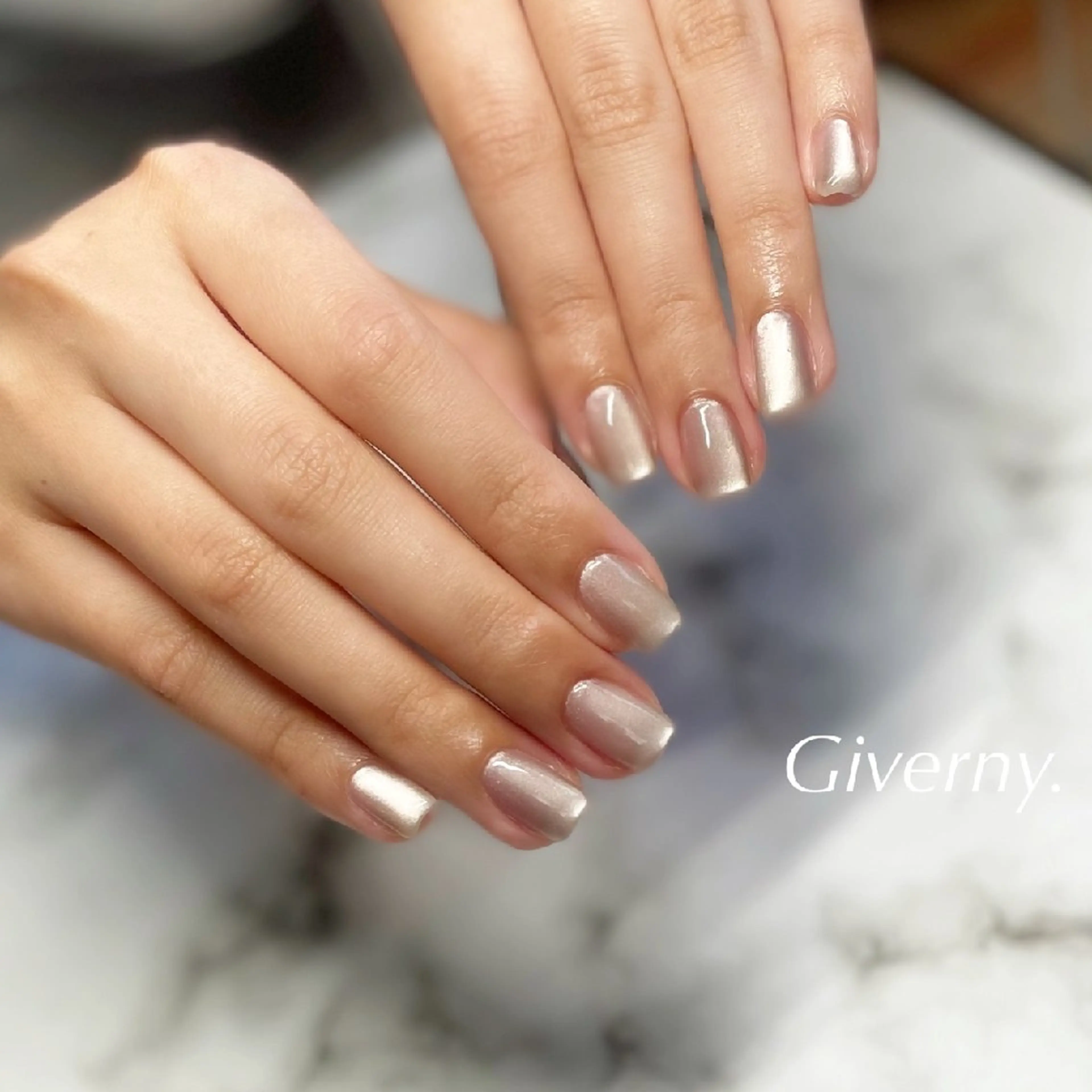 ネイル マグネットネイル ハンドネイル Giverny .のネイルデザイン