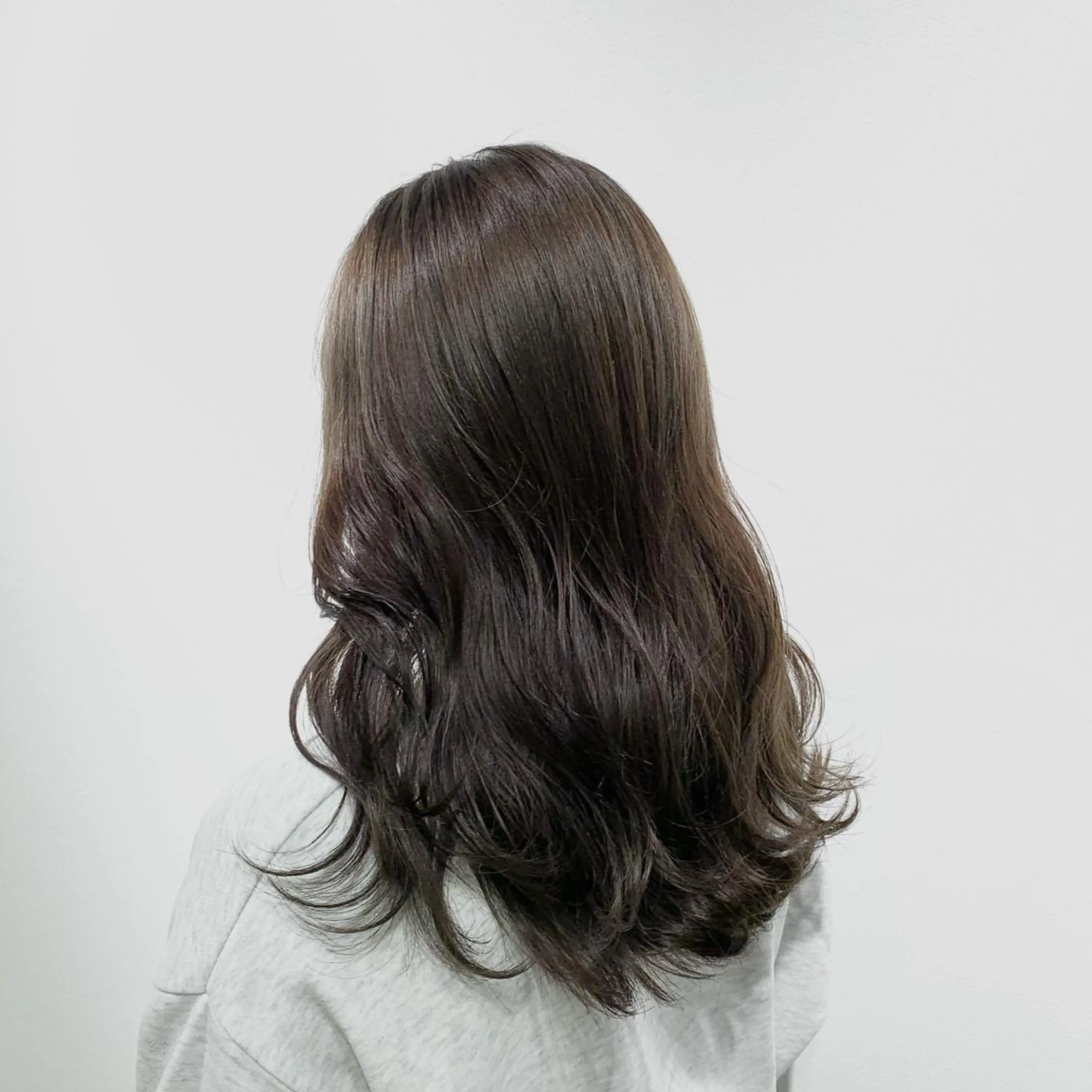 ロング カラー ヘアアレンジ キヨミ 韓国レイヤーカットのヘアスタイル