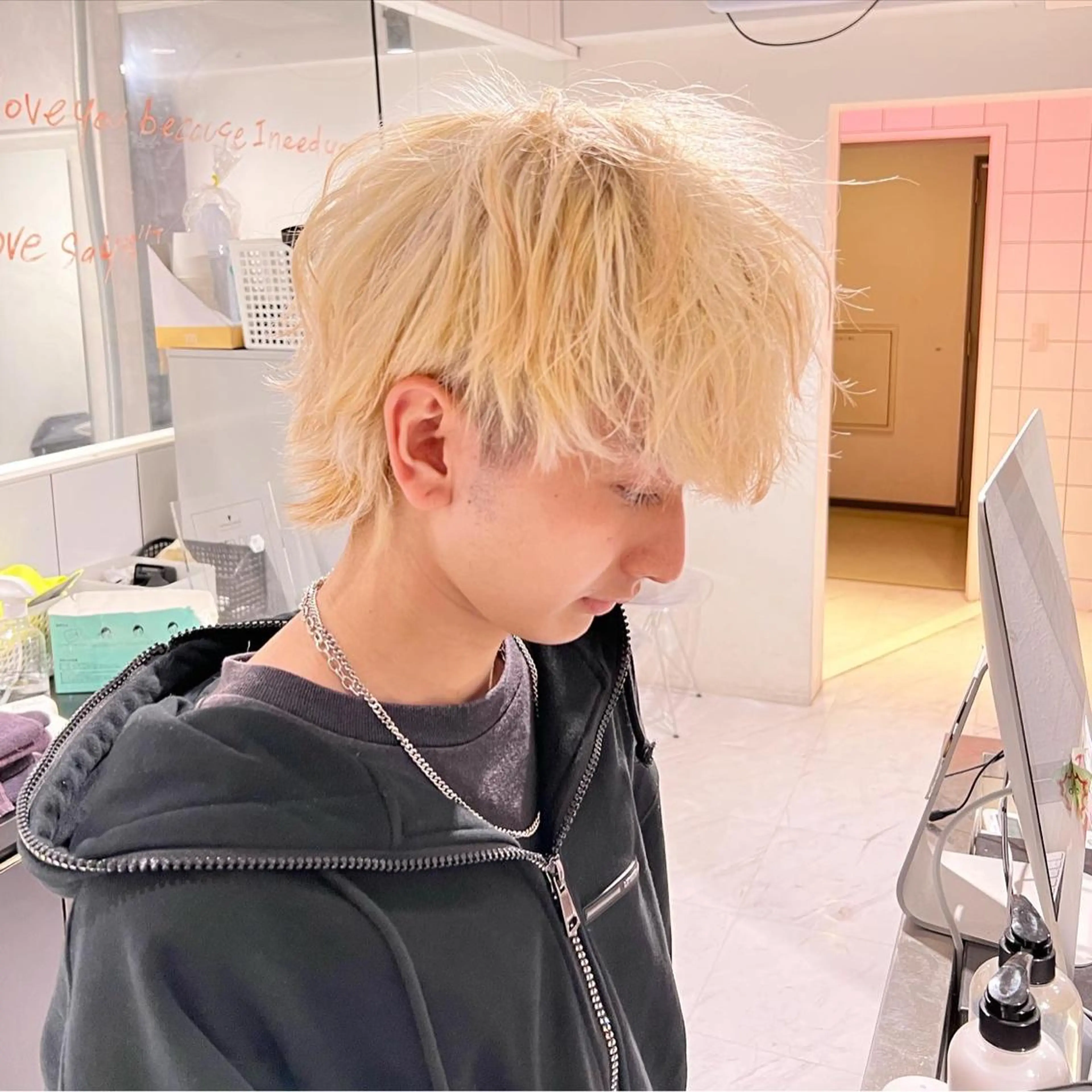 ミディアム カット ヘアカラー パーマ トリートメント ヘアセット 🔥札幌No.1🥇 パーマ特化美容師🔥のヘアスタイル