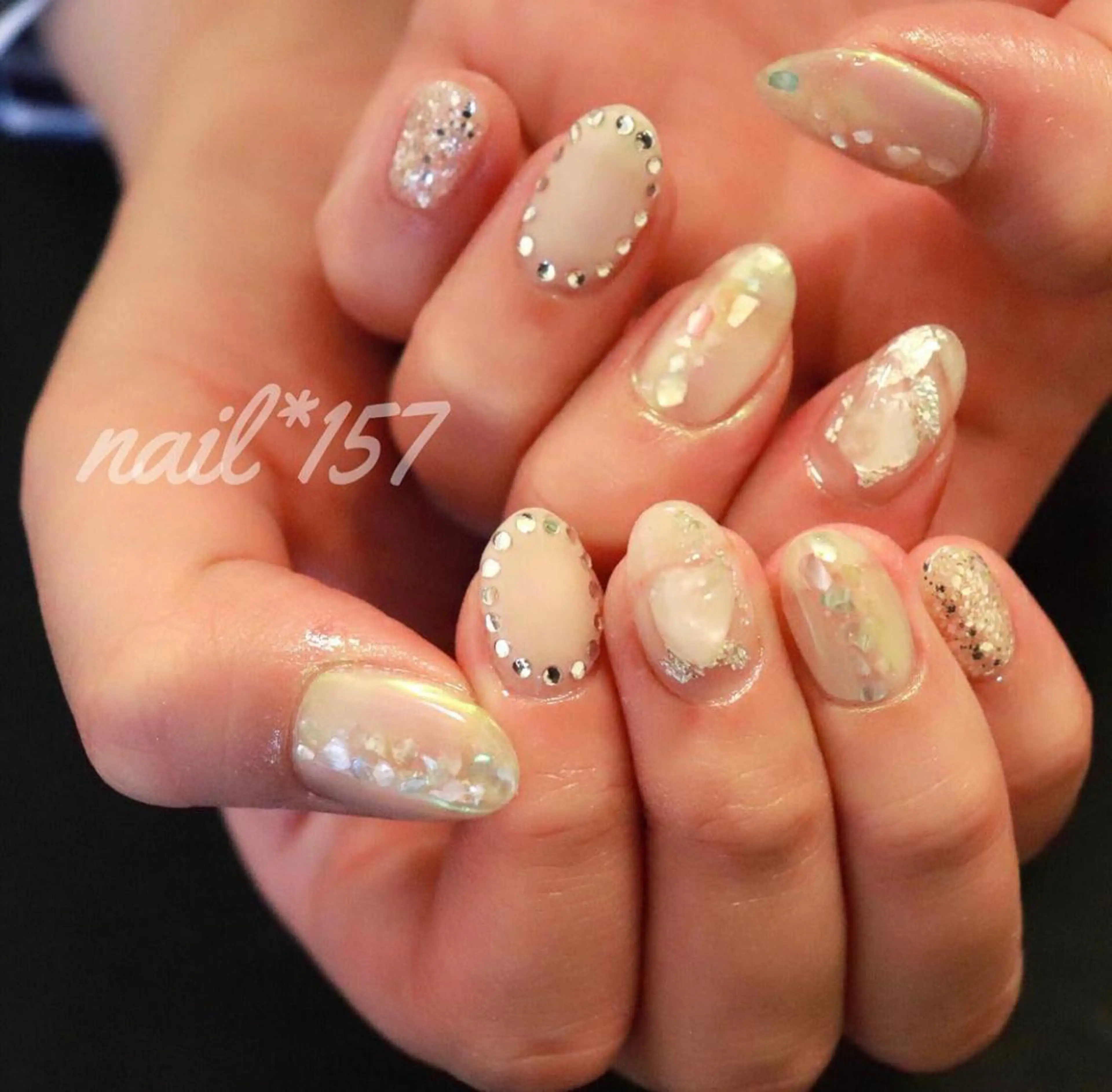 ネイル ジェルネイル ラメ(グリッター) 持ち込み ストーンネイル nail*157 .のネイルデザイン
