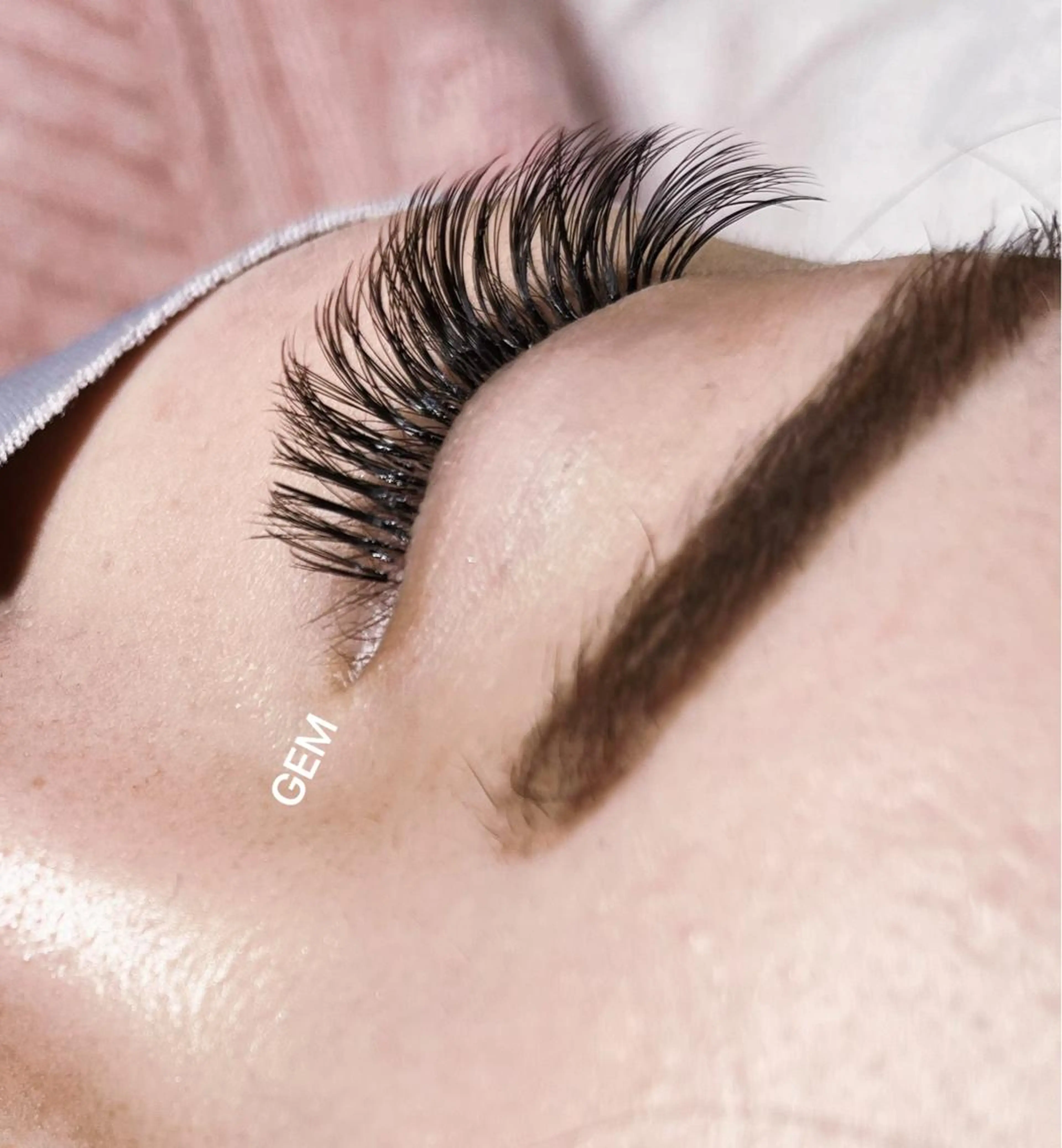 マツエク・マツパ ボリュームラッシュ GEM beautyのマツエク・マツパデザイン