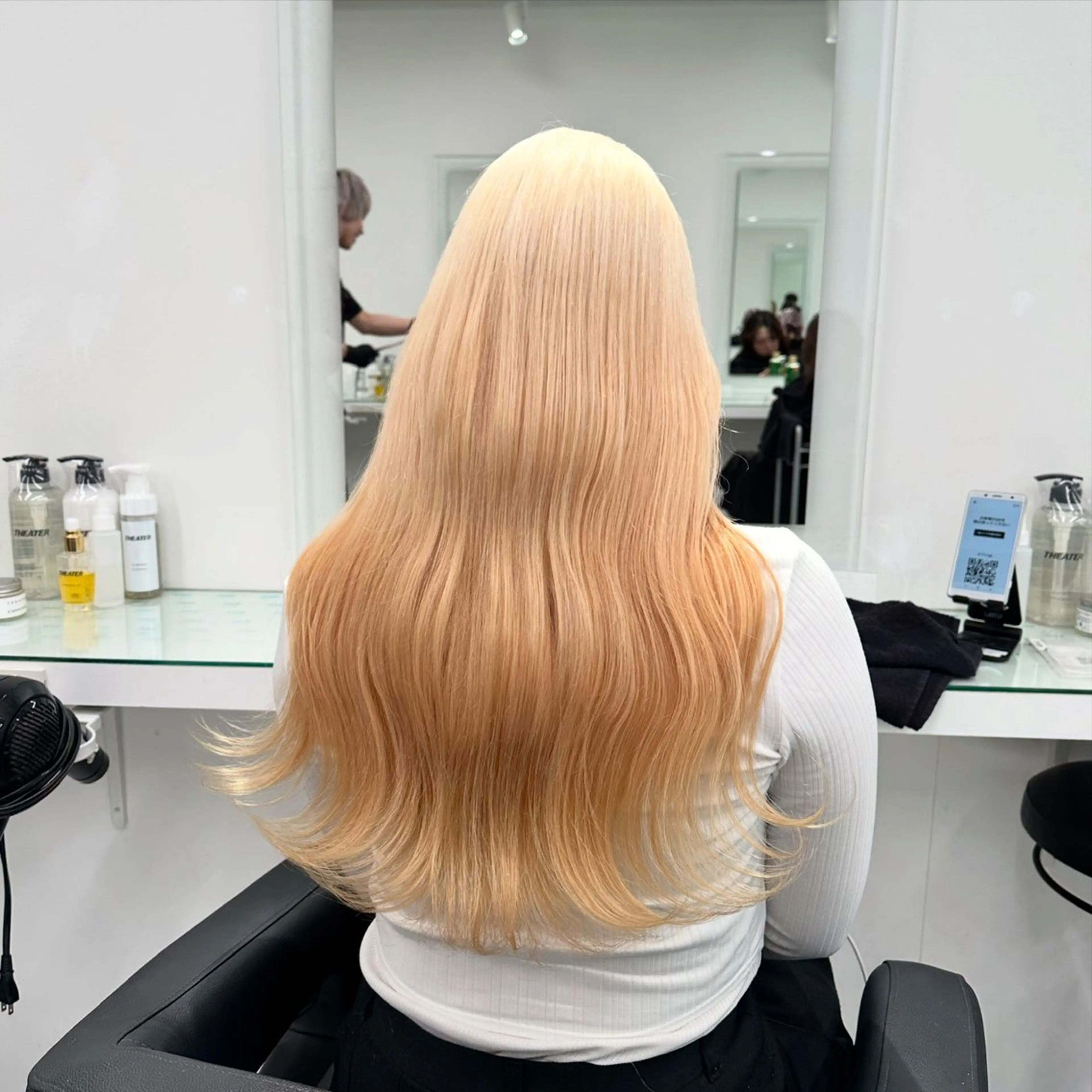 セミロング カラー カット ヘアカラー トリートメント ヘッドスパ ヘアセット ❄最強かわいいカラー ❄️MINA❄️のヘアスタイル