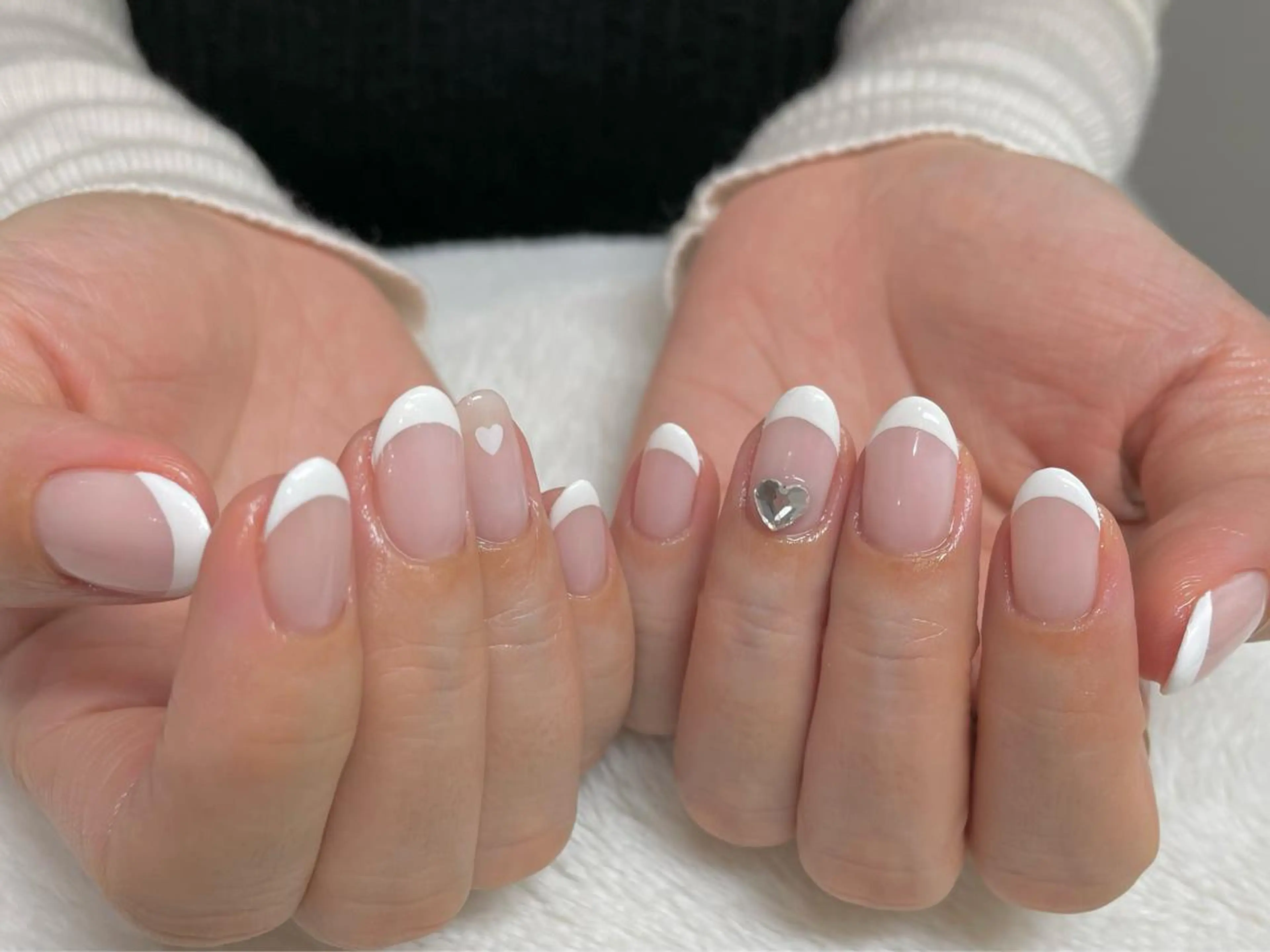 ネイル フレンチネイル ハート riri nail所属・riri-nail Rie Endoのネイルデザイン