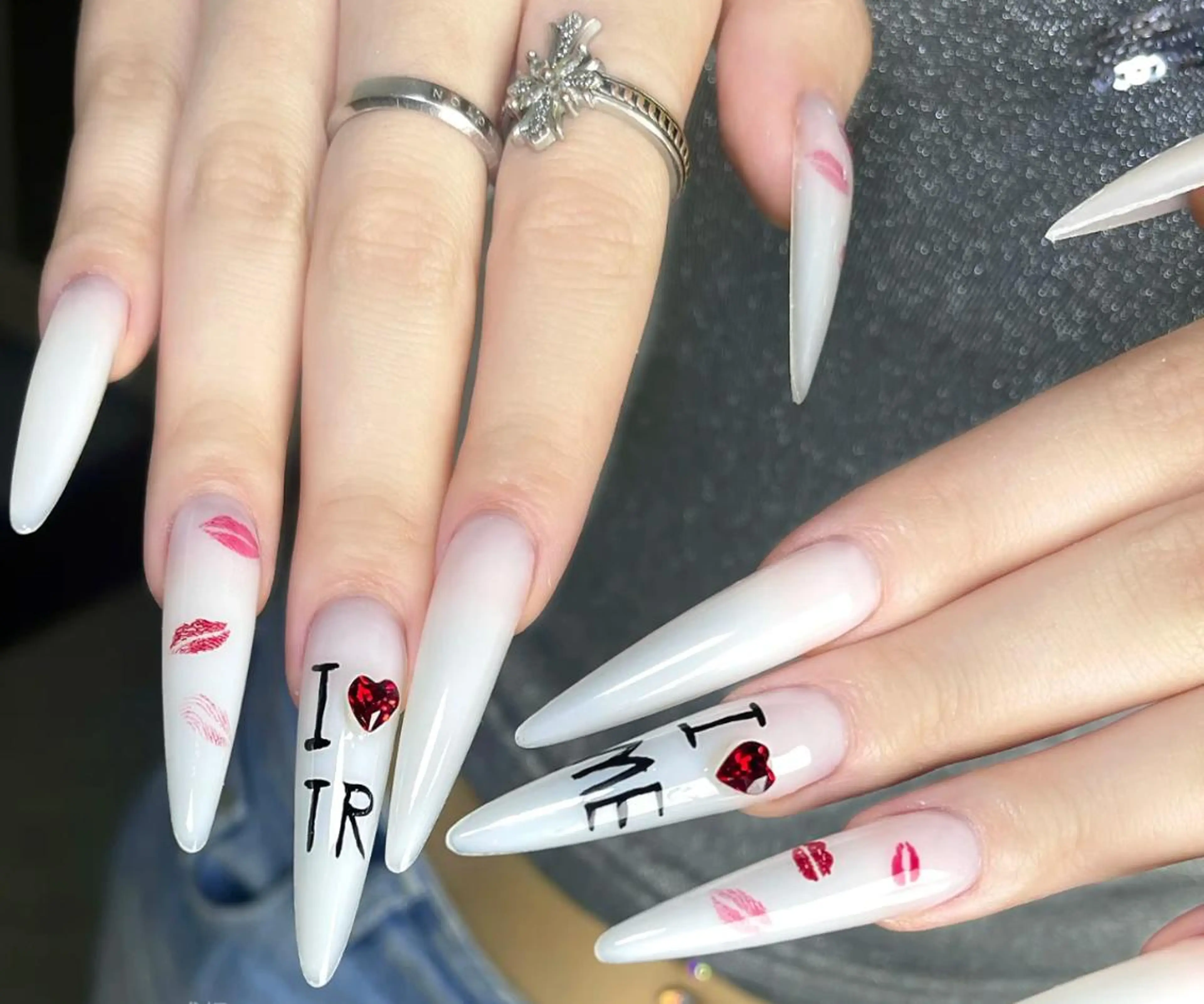 ネイル ハンドネイル ハンドケア 🍑 momo_nailのネイルデザイン