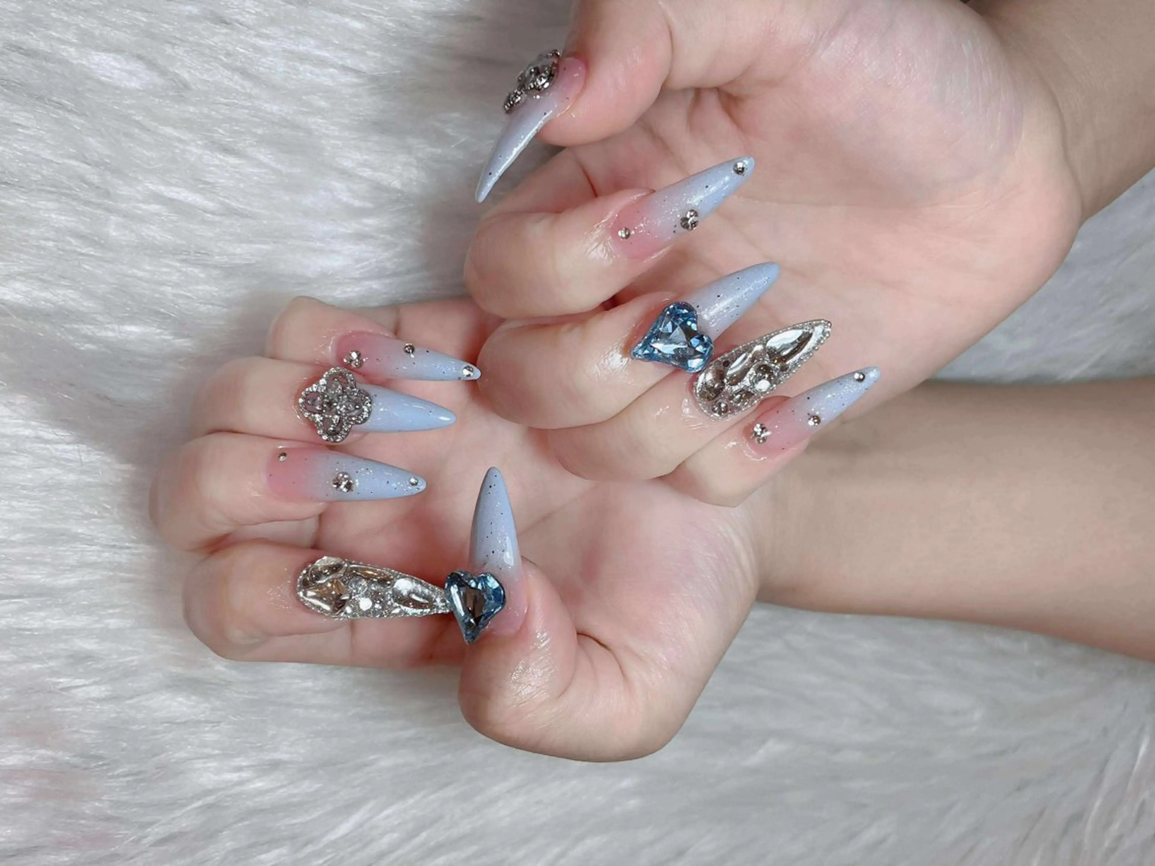 ネイル ハンドネイル Queen Nail Salonのネイルデザイン
