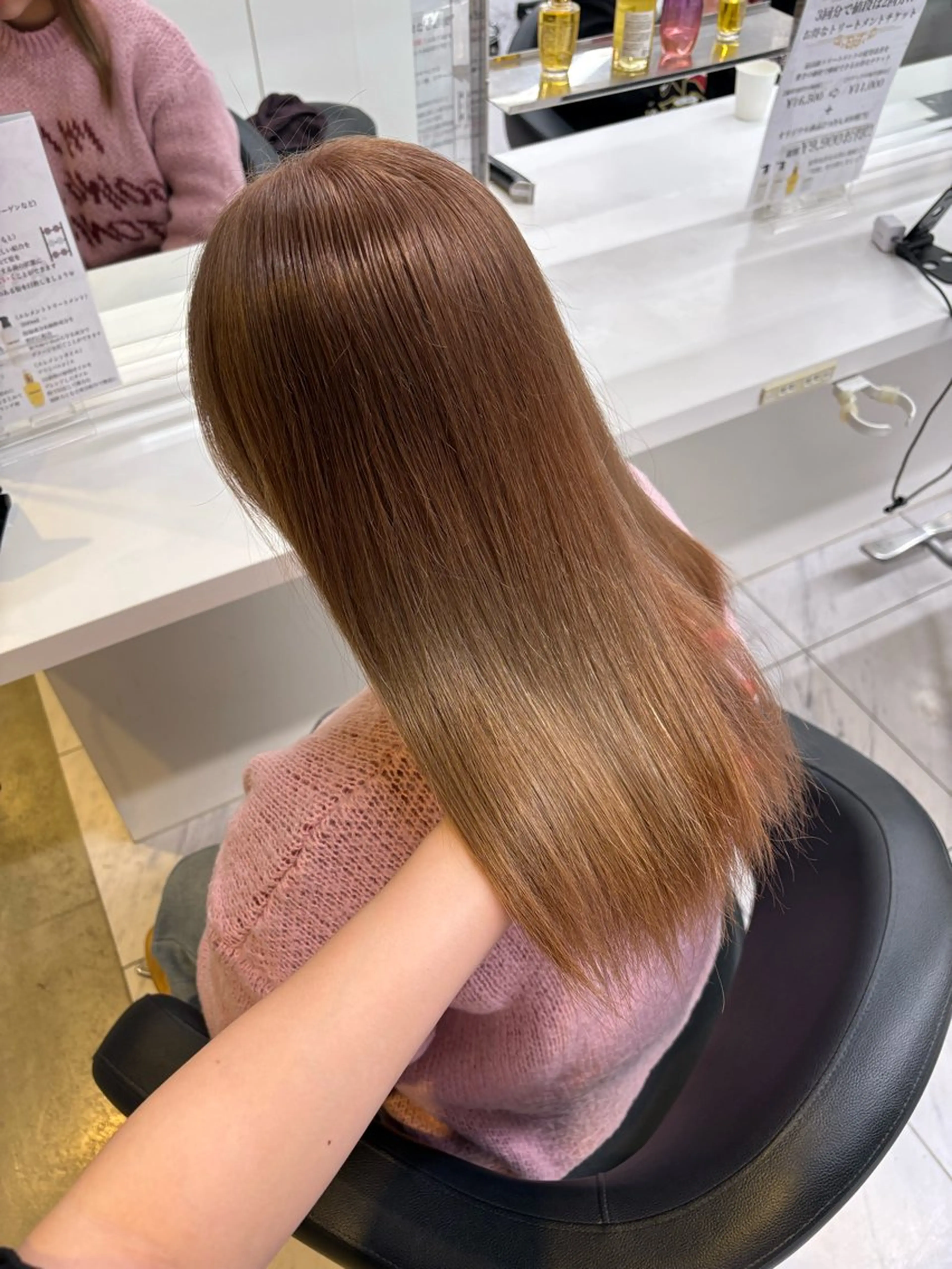 カラー ヘアカラー トリートメント 透明感ベージュ🤎 ナチュラルレイヤーのヘアスタイル