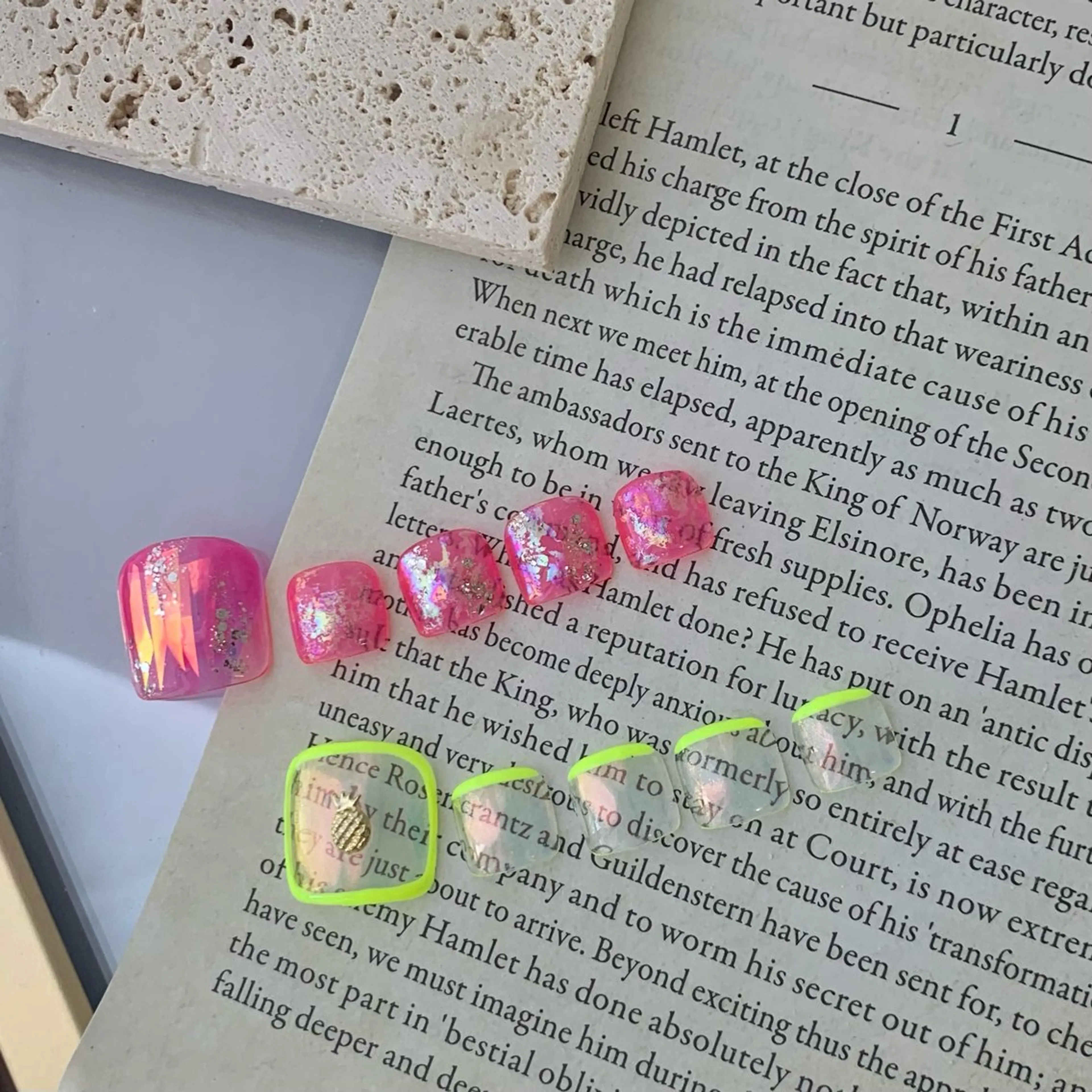 ネイル 'mm  (ミリ) ＭＡＮＡＭＩのネイルデザイン