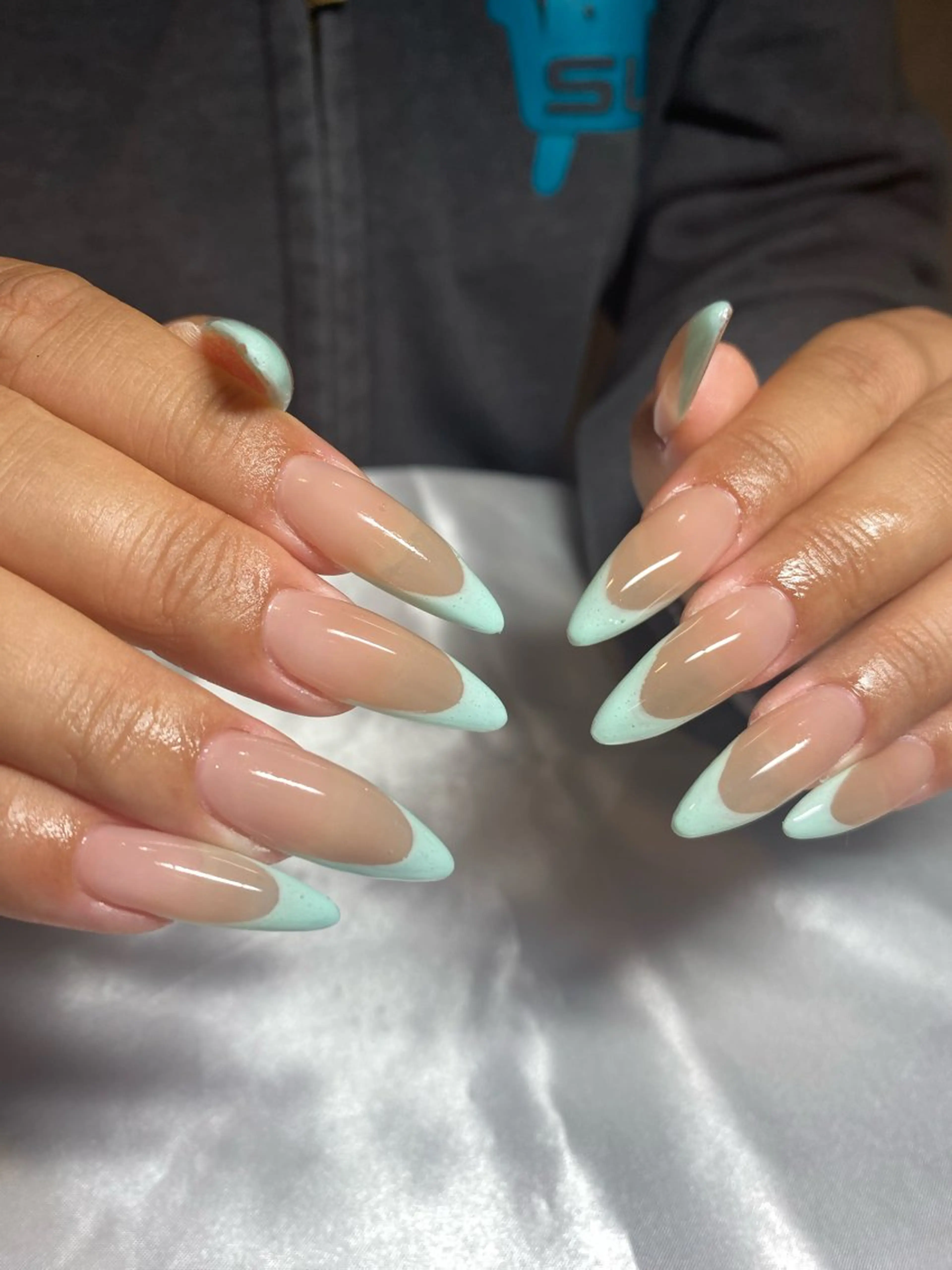 ネイル フレンチネイル ロングネイル ハンドネイル REINA ルレイル心斎橋のネイルデザイン
