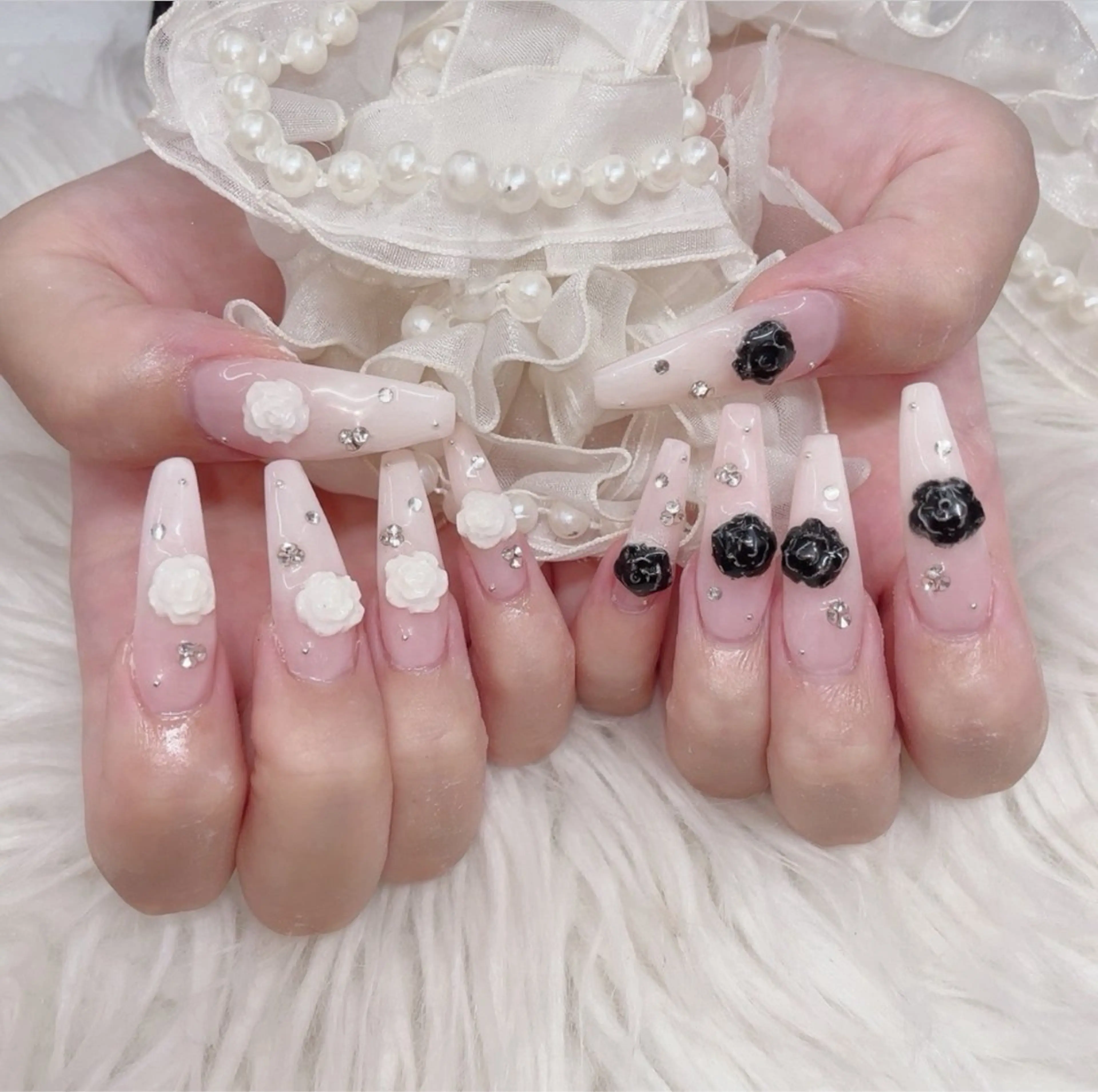 ネイル HIN NAILのネイルデザイン