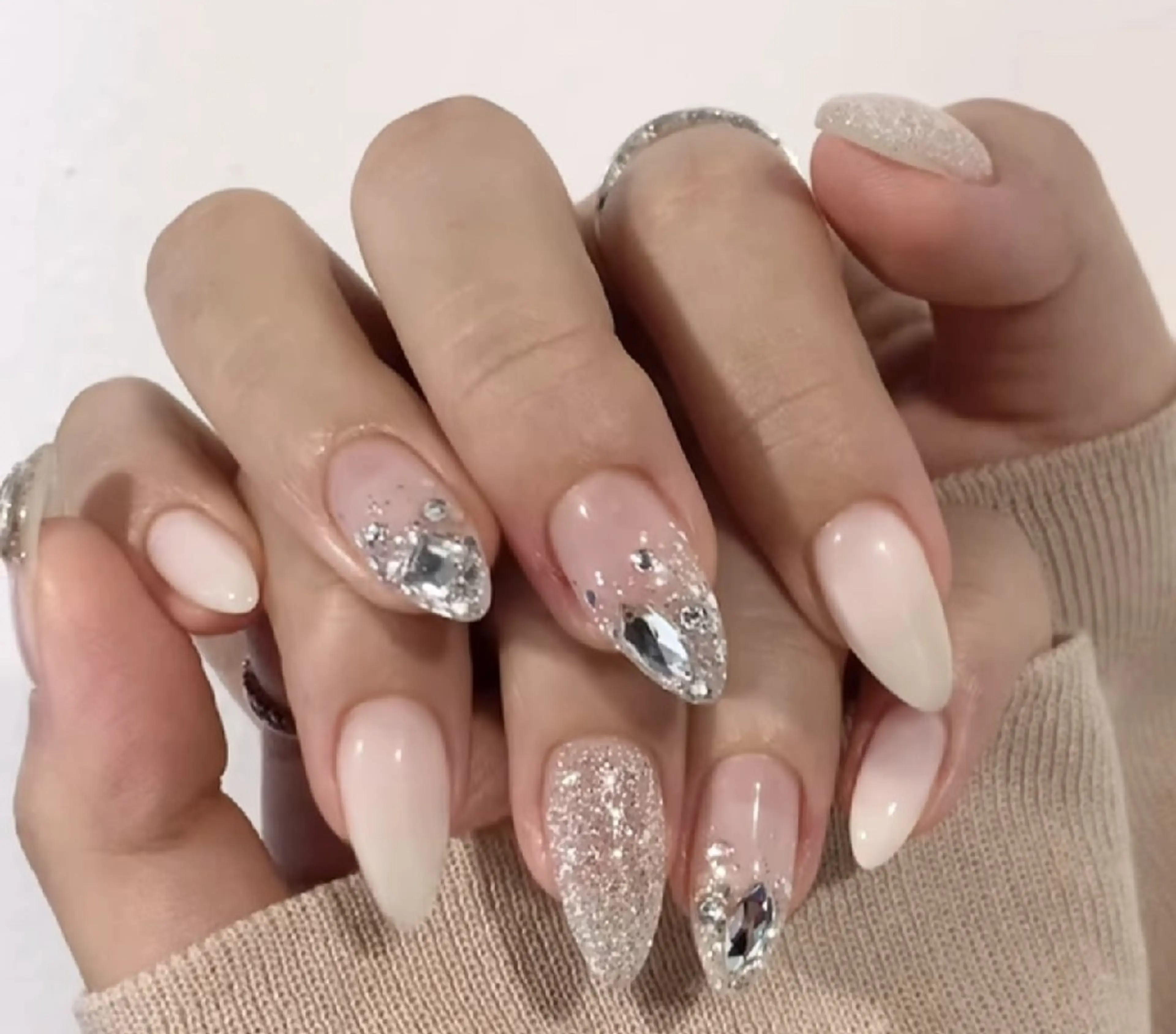 ミディアム ninabeauty 新宿のネイルデザイン