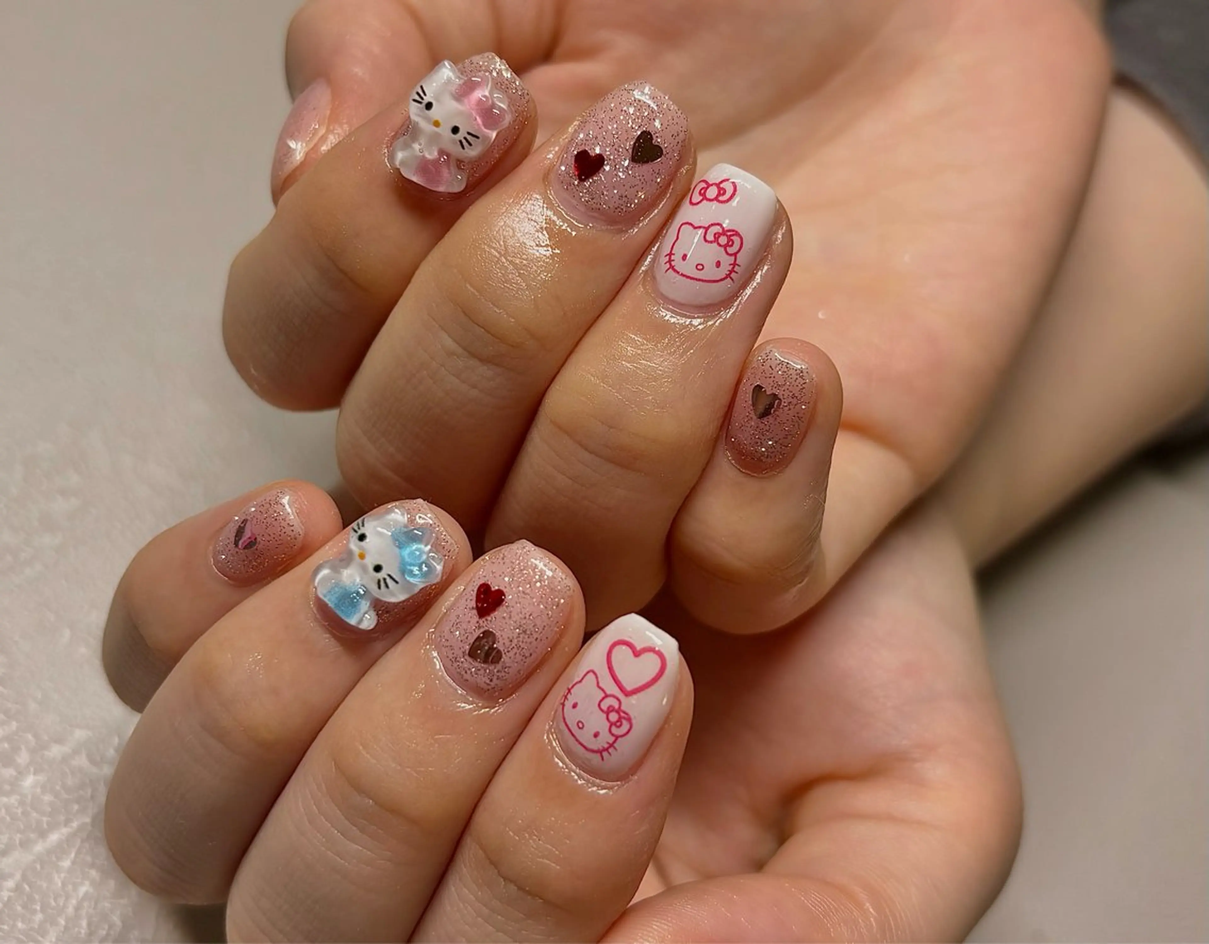 ネイル 🫧ユキ🫧 持込OK/平日夜&土のネイルデザイン