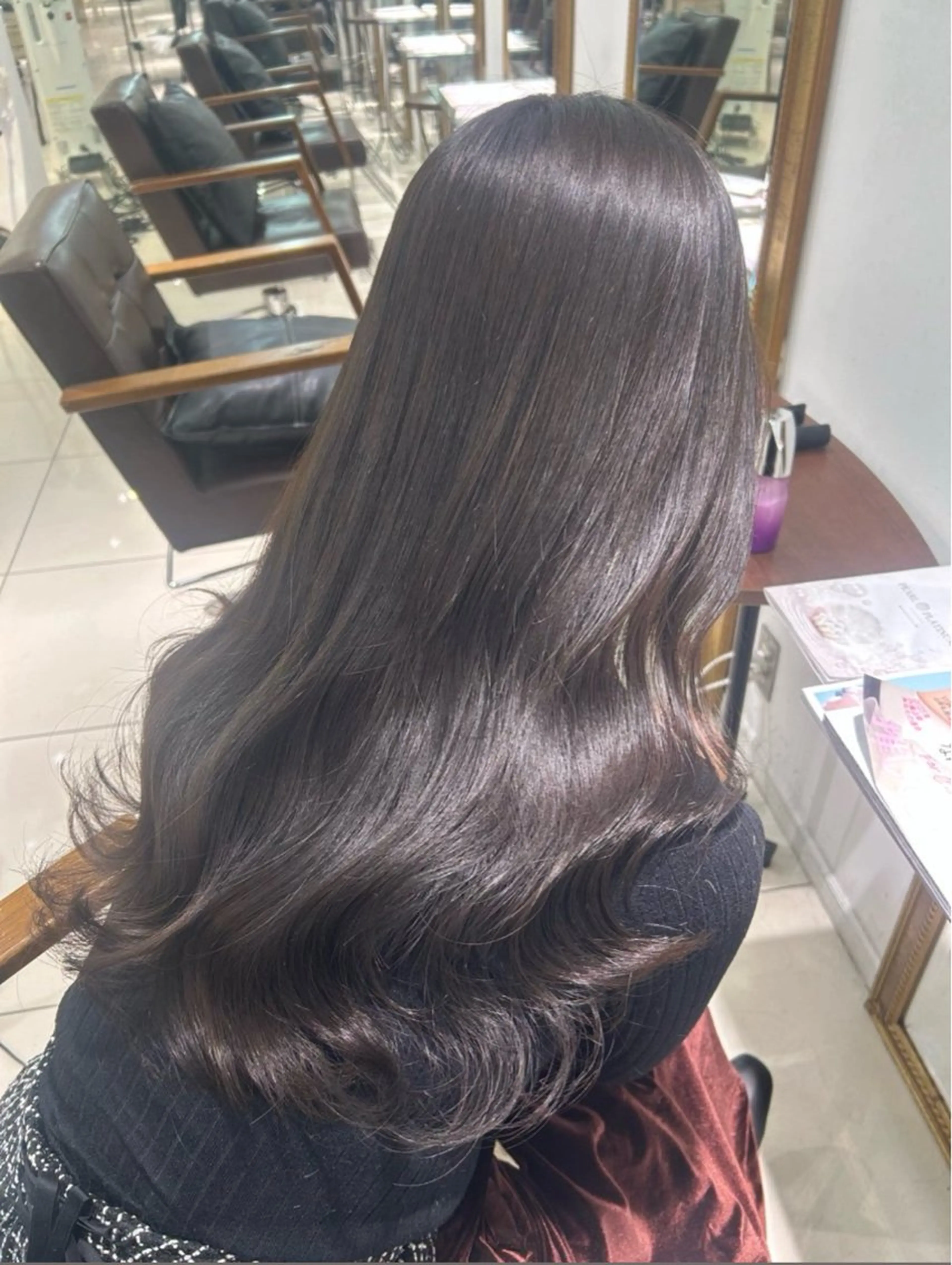 ロング ヘアカラー 巻ける🫧縮毛矯正 💞はな🎀のヘアスタイル