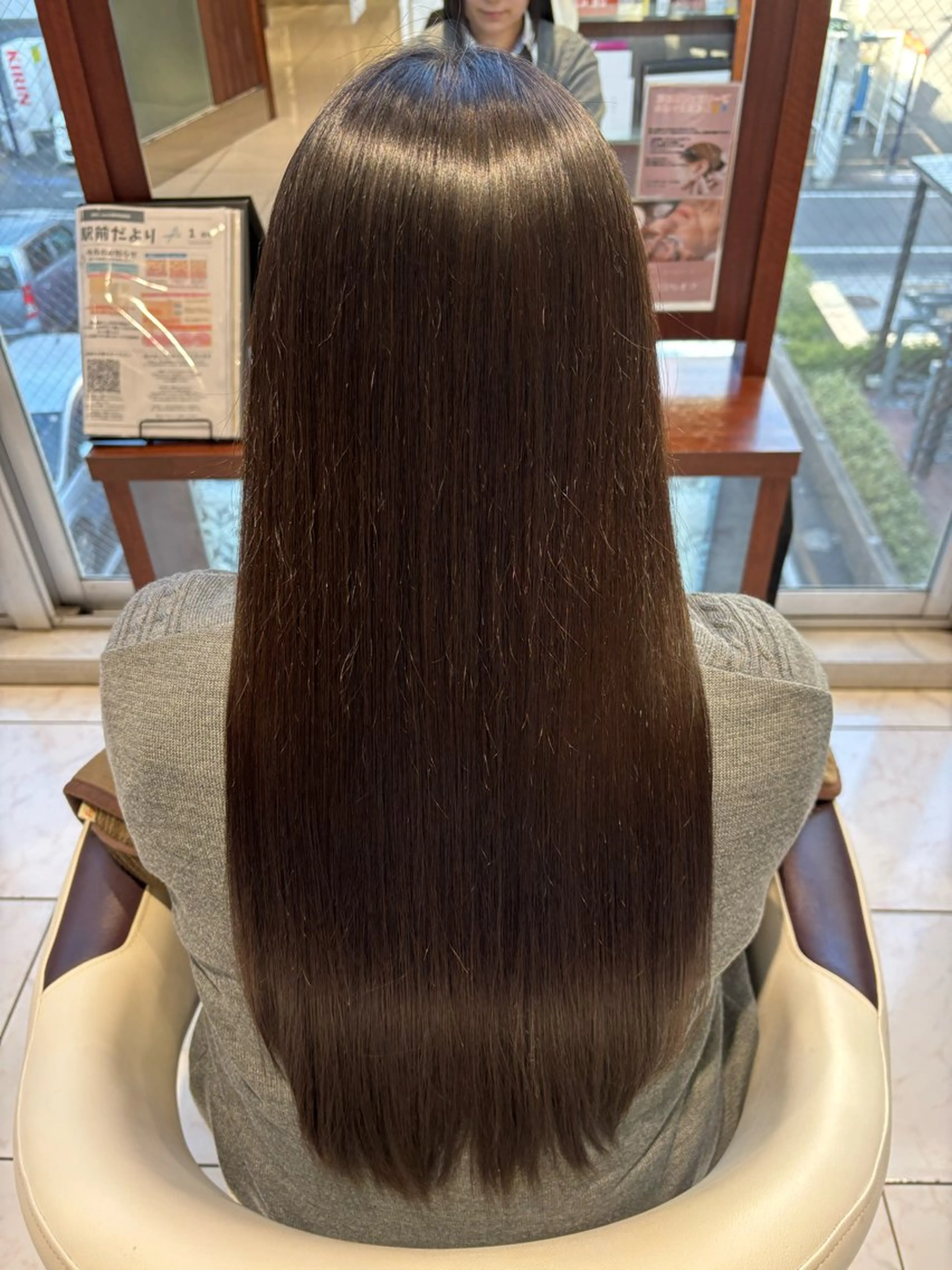 ロング 篠田 綾乃のヘアスタイル