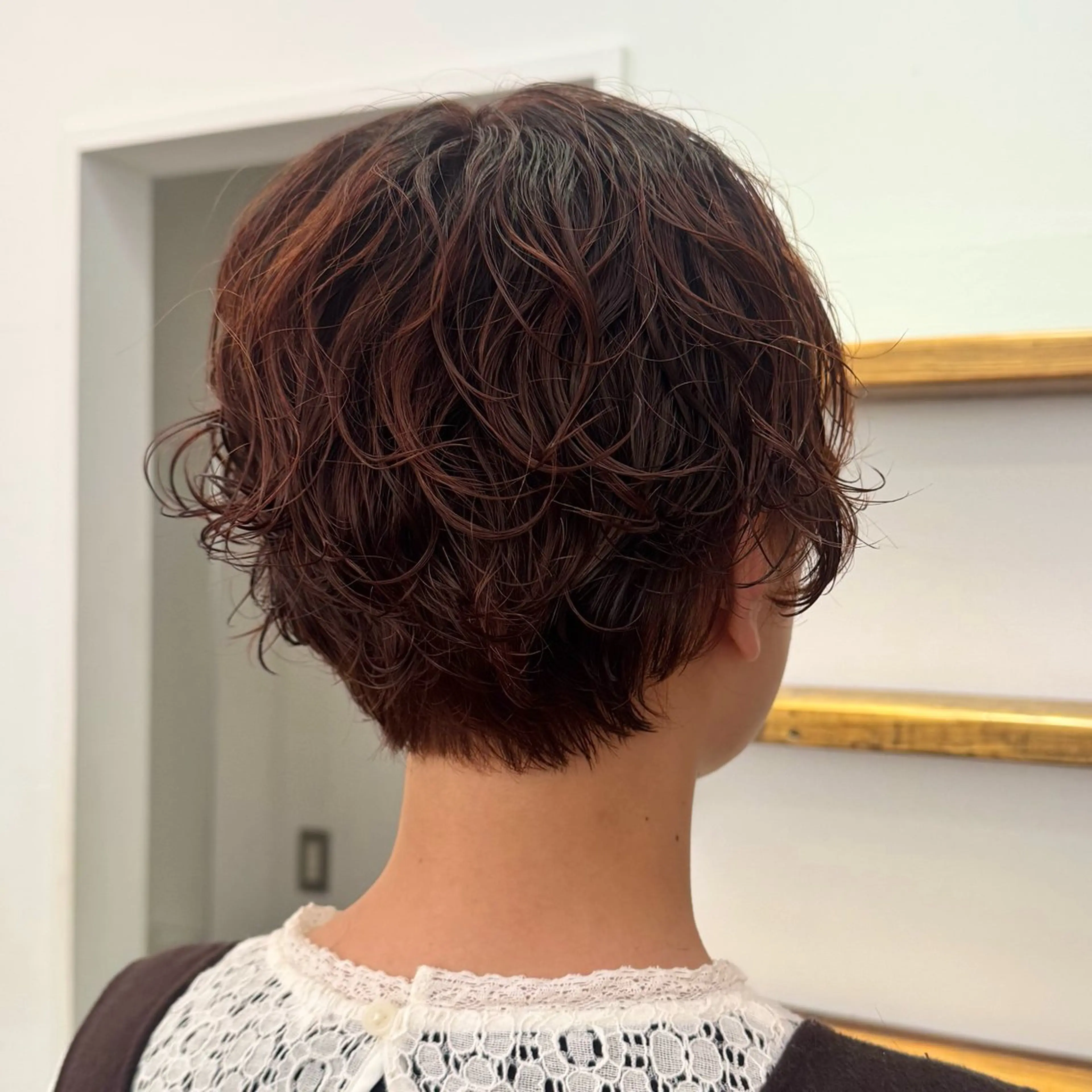 ショート パーマ つかもと みことのヘアスタイル
