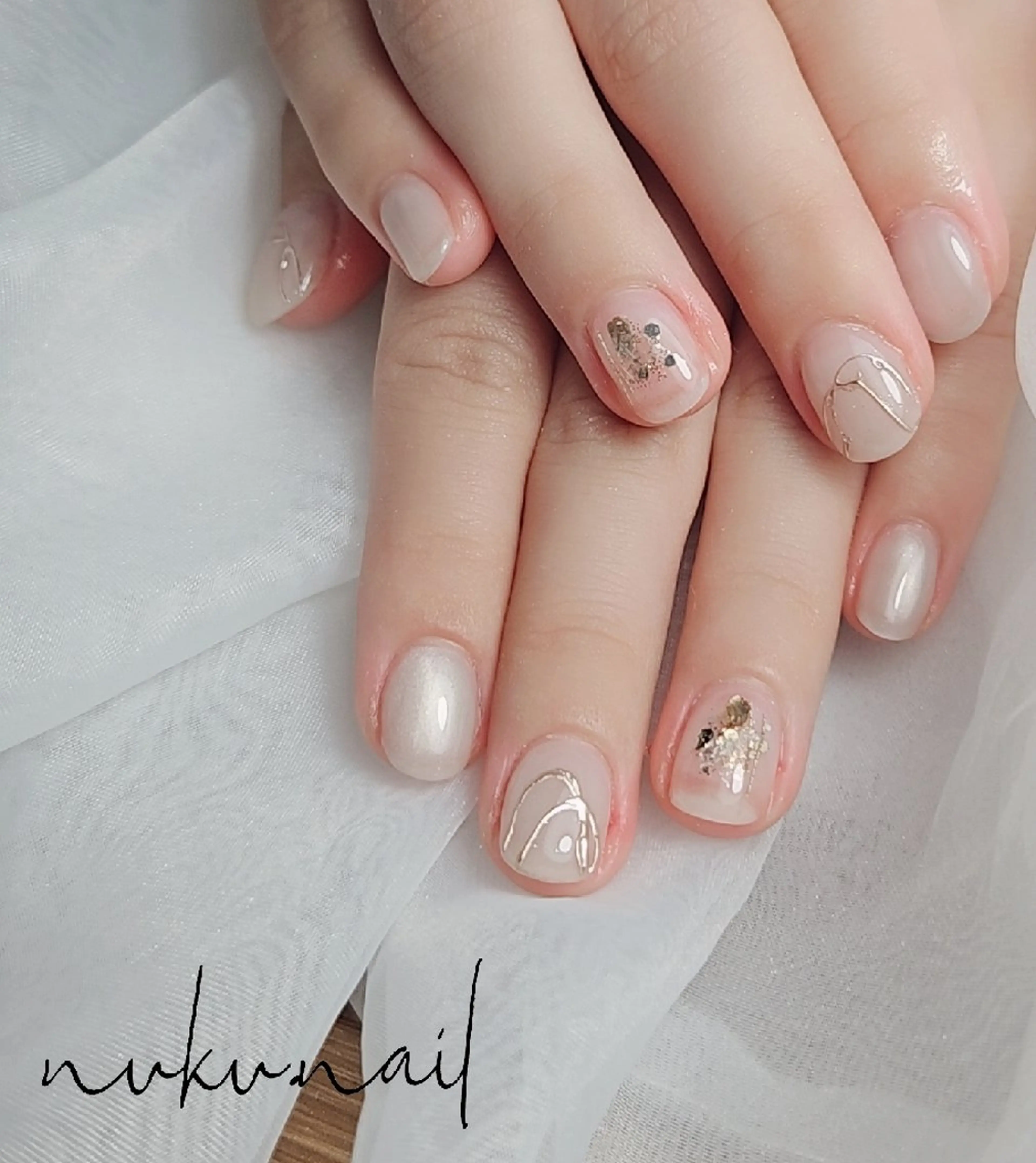 ネイル シンプルネイル nuku.nail 　namiのネイルデザイン