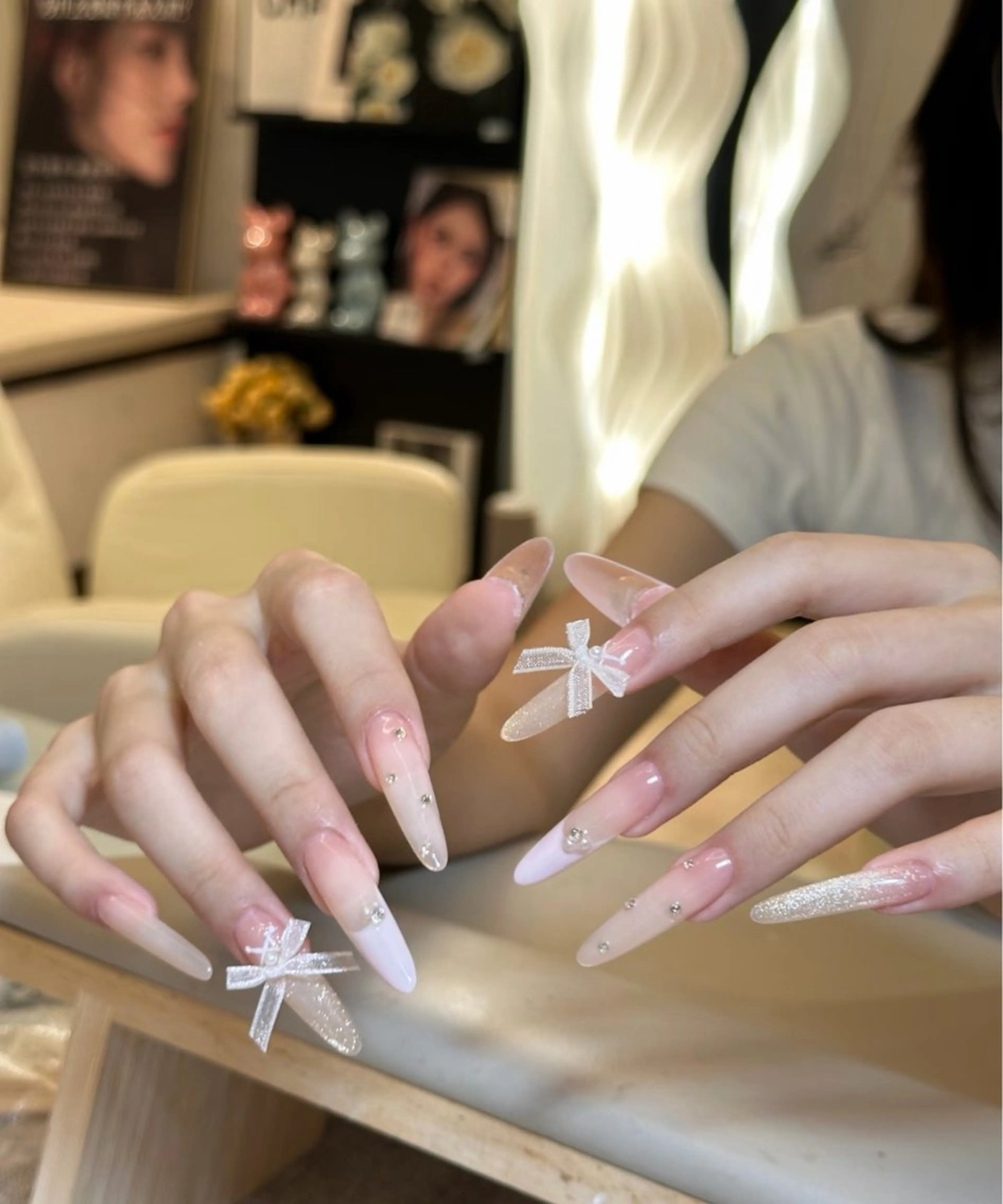 ネイル フレンチネイル キラキラネイル 韓国ネイル シンプルネイル ワンホンネイル ハンドネイル MEI Nailのネイルデザイン