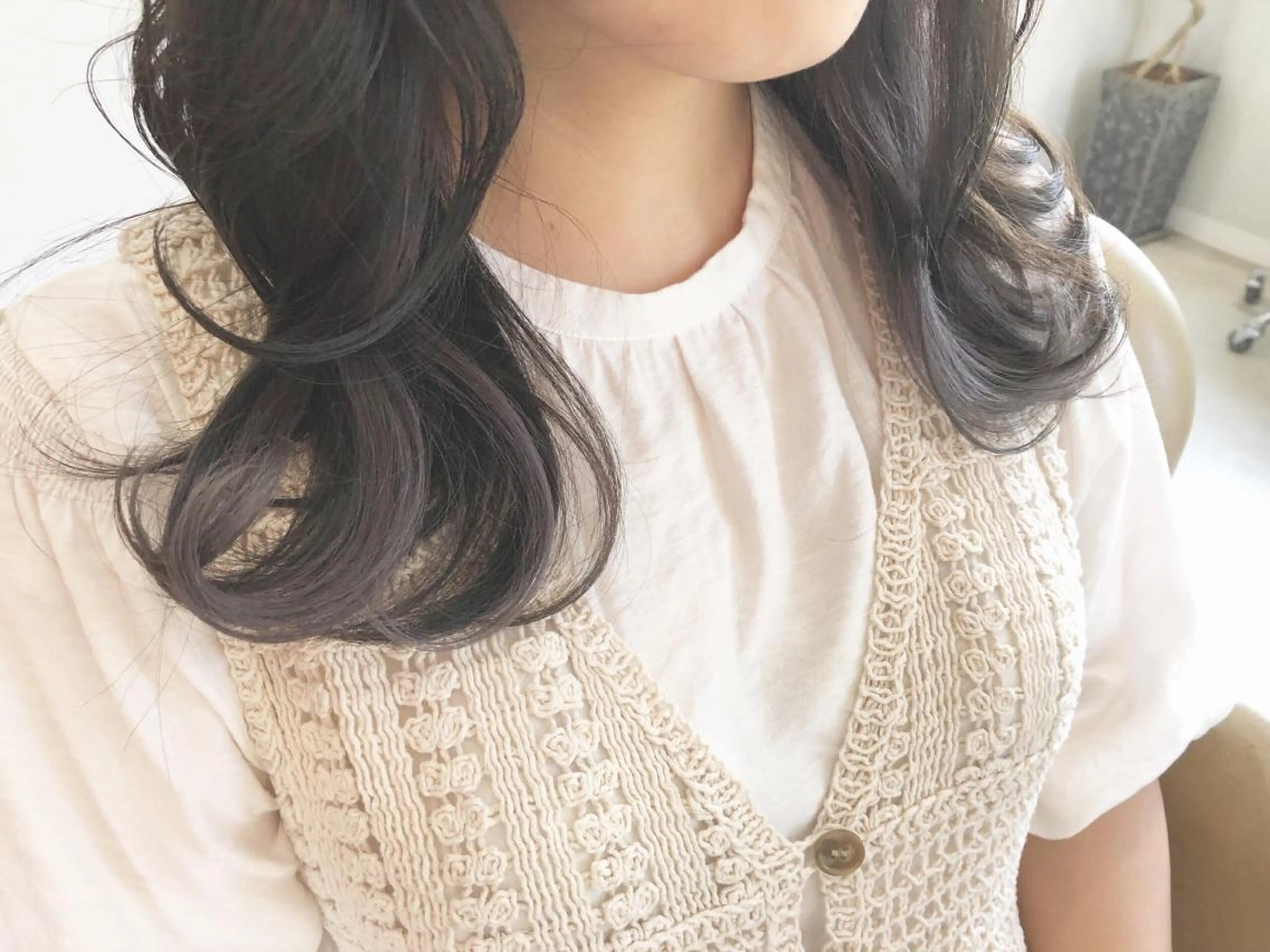 セミロング ayumi ／透明感カラーのヘアスタイル