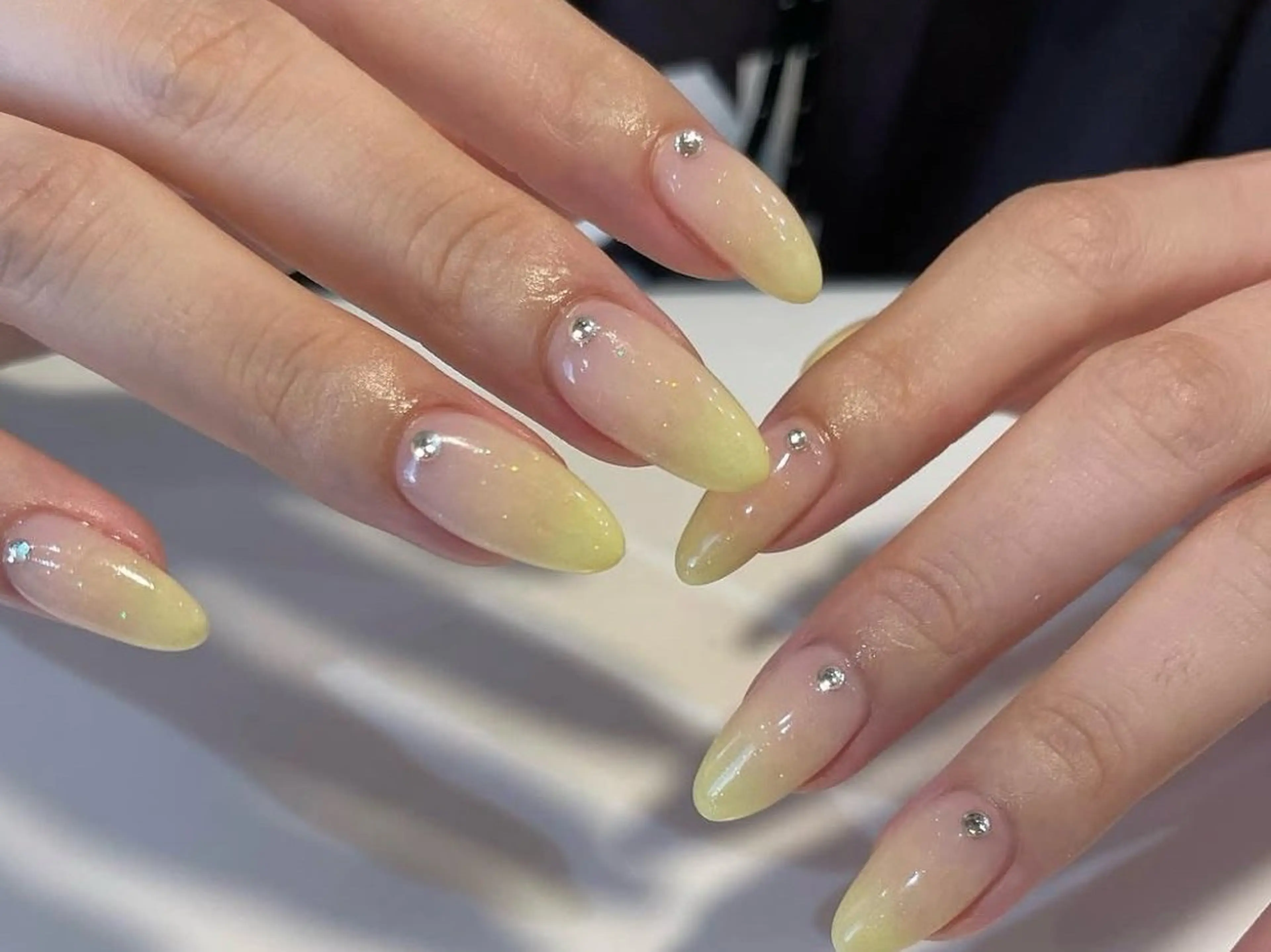 ミディアム ハンドネイル Atelier nail salonのネイルデザイン