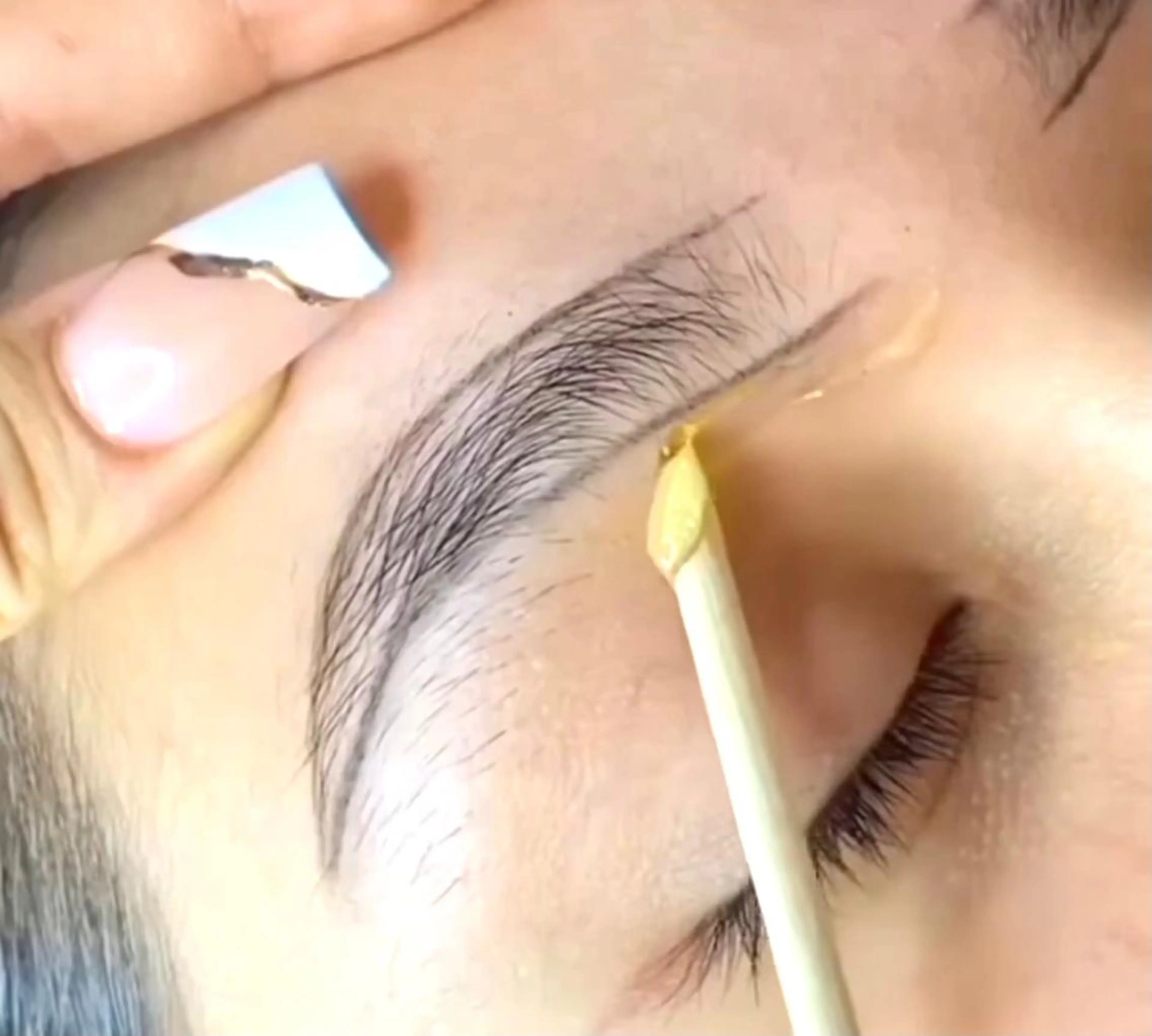 マツエク・マツパ アイブロウ 眉毛ワックス脱毛 Rubble 菊田のマツエク・マツパデザイン