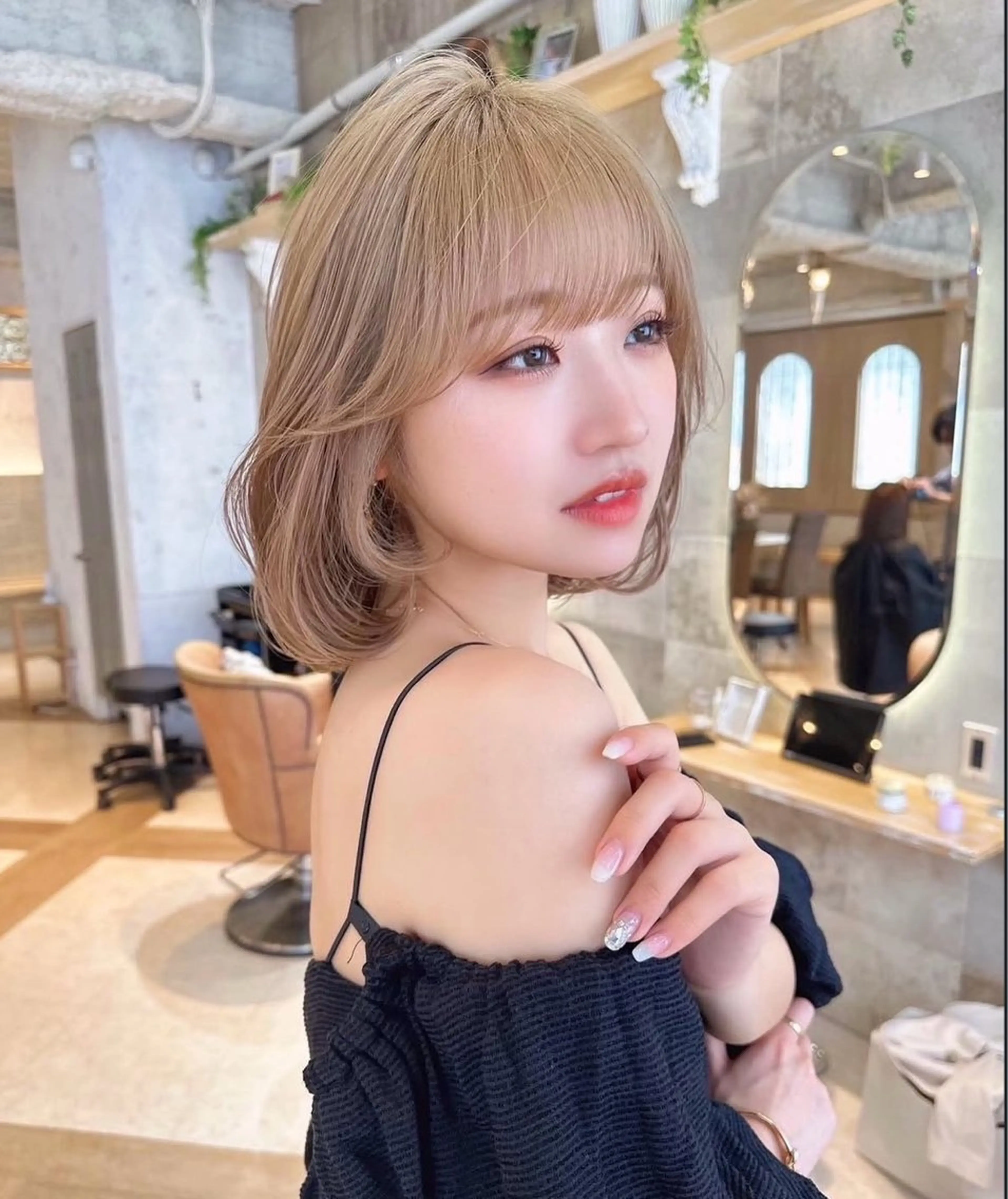 カラー ブリーチ 舩田 汰知のヘアスタイル