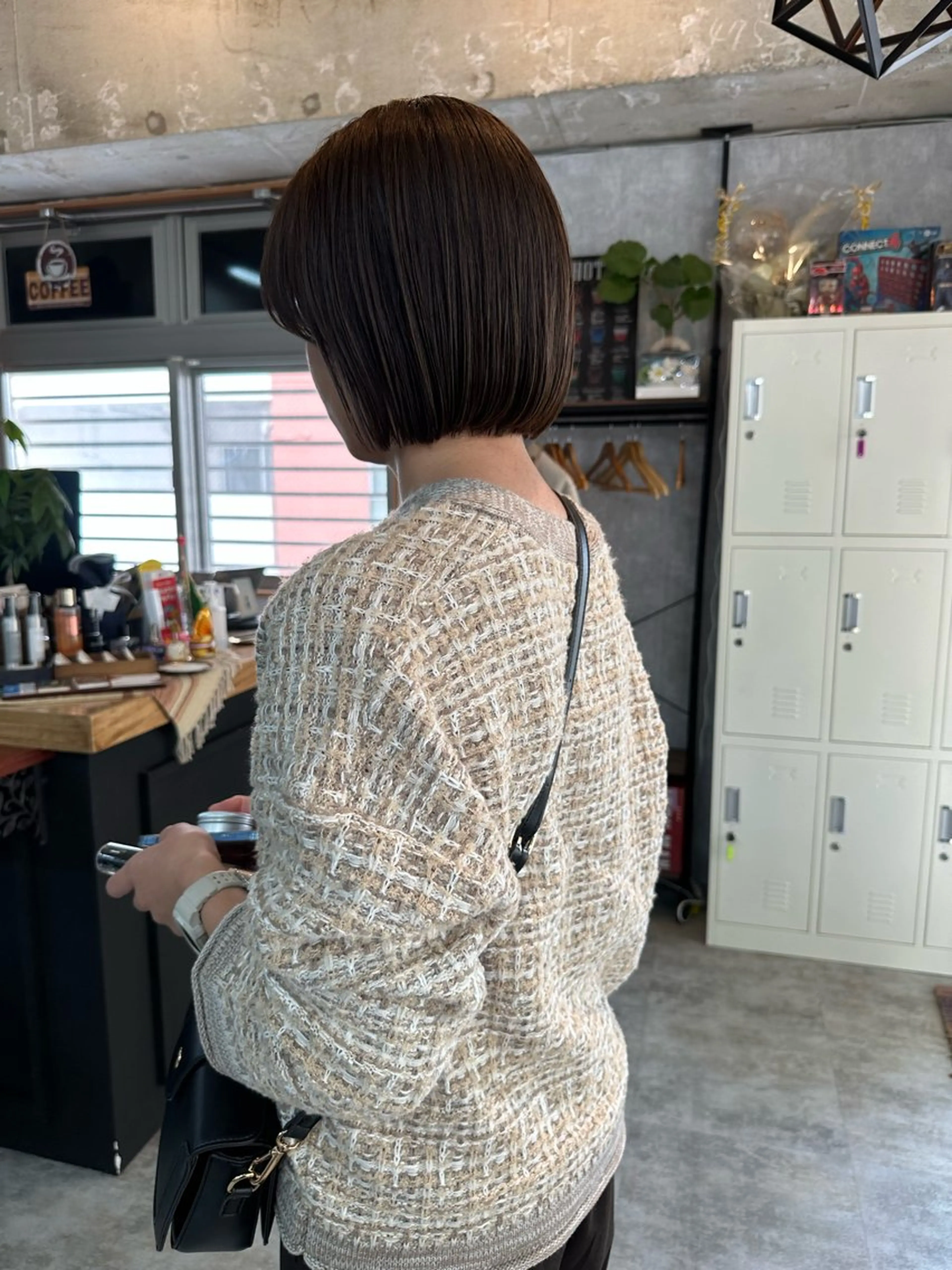 ショート 切りっぱなしボブ ショートボブ ハンサムショート 丸みショート ボブ カット ヘアカラー トリートメント モテ髪/ボブ/ショー ト/アダチフウトのヘアスタイル