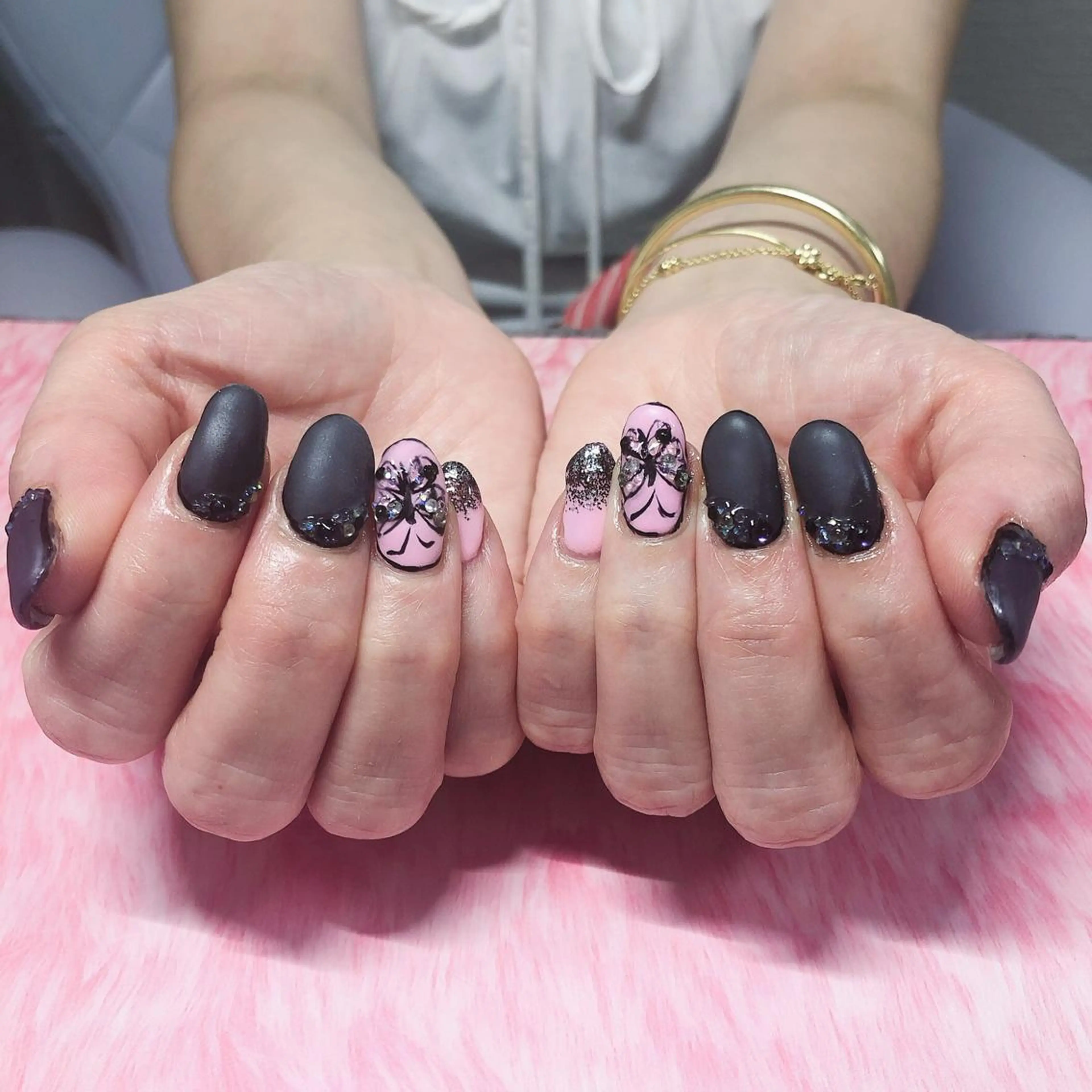 ネイル 奥園 良恵のネイルデザイン