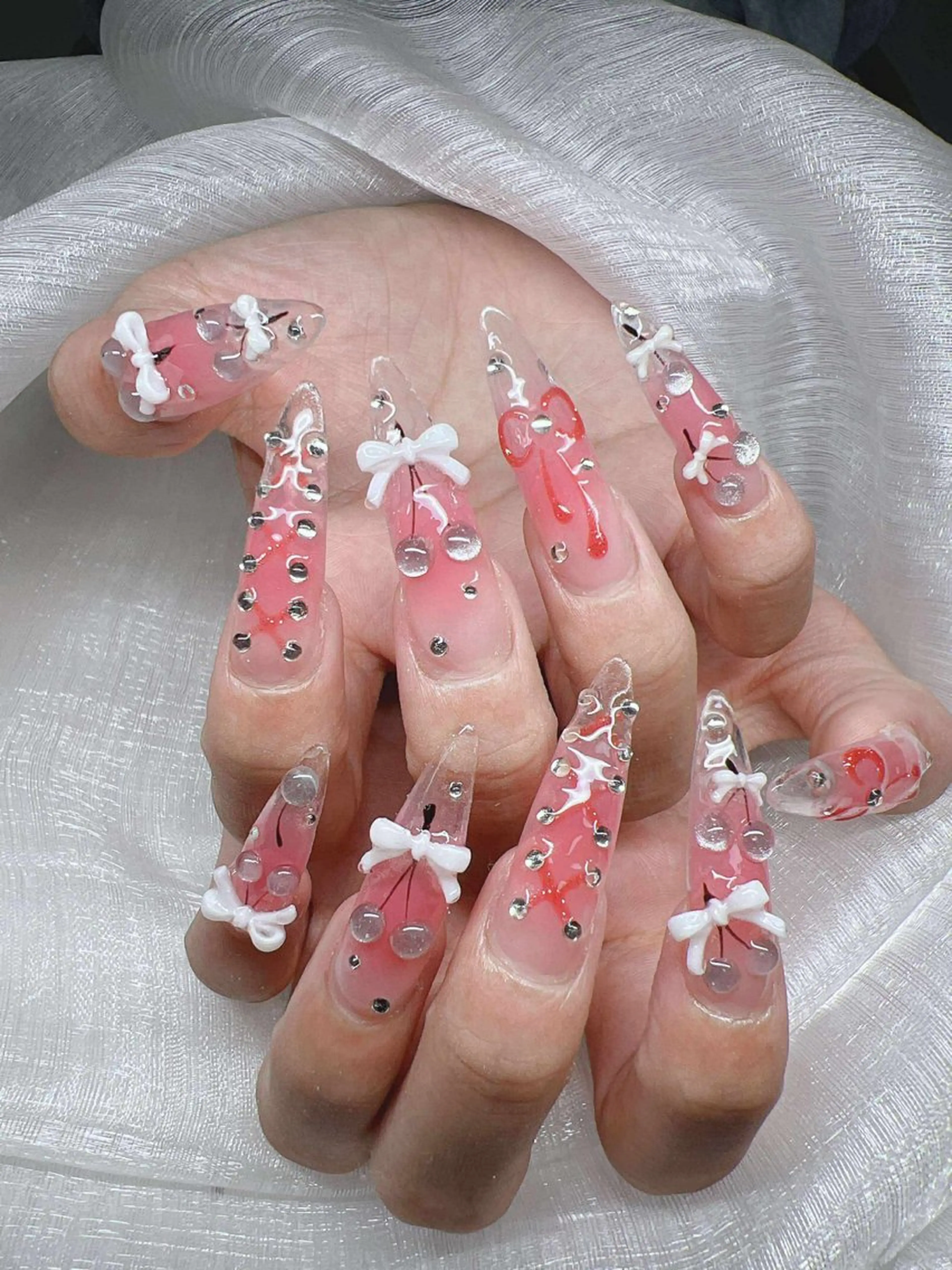 ネイル ハンドネイル Lee Nailsのネイルデザイン