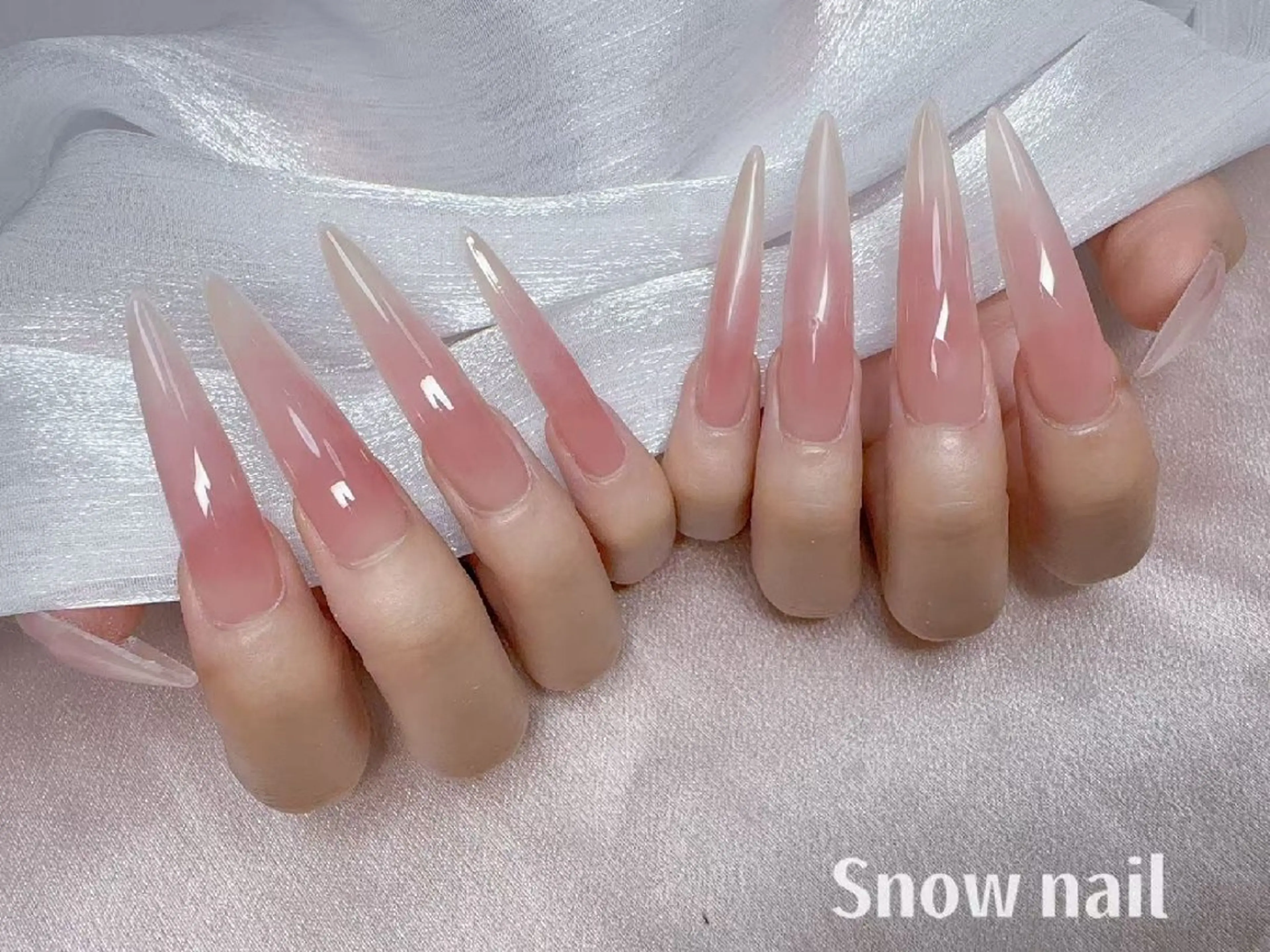 ネイル ハンドネイル Snow nail  💕 新宿🌸のネイルデザイン