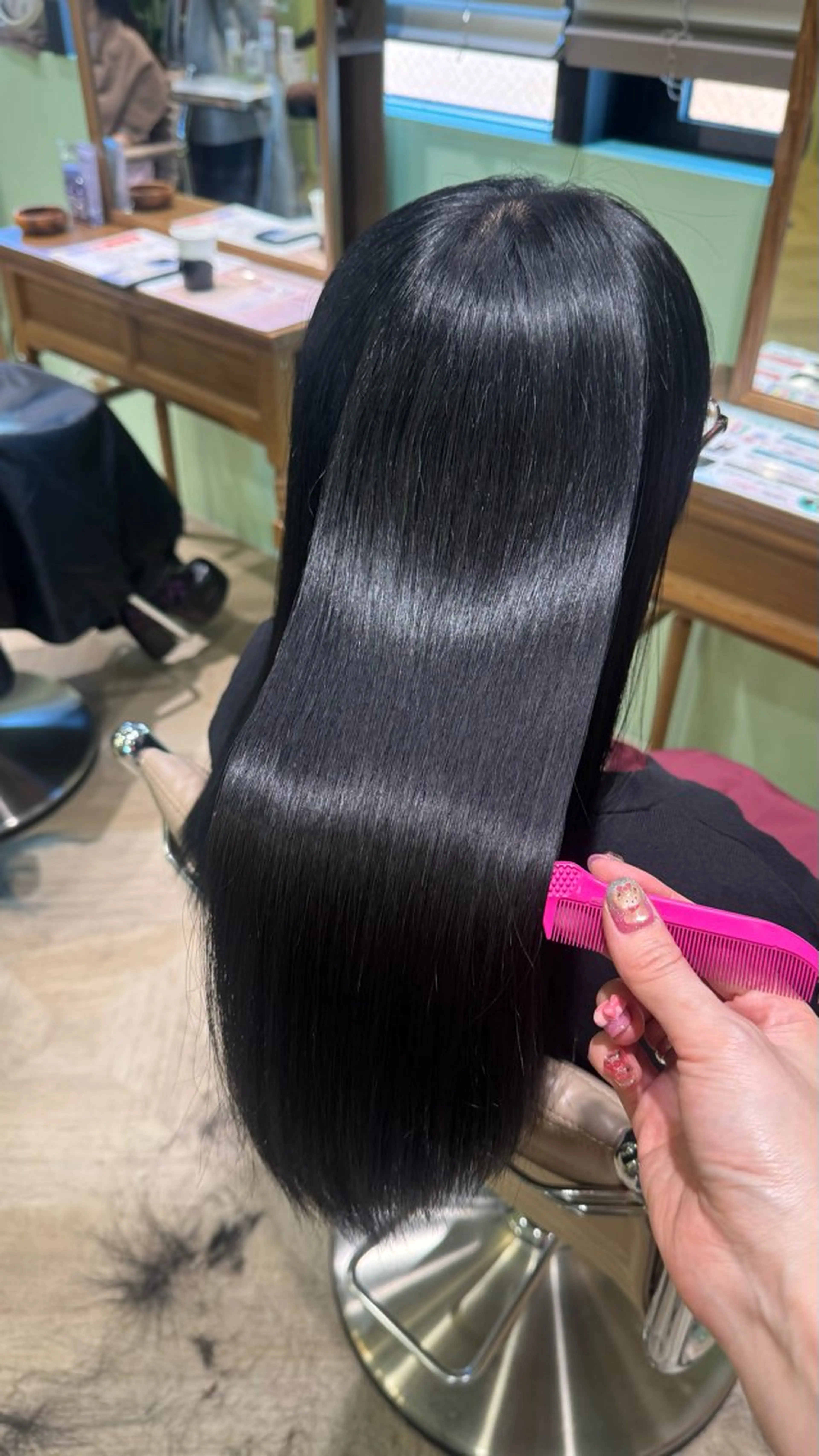 ✨️ナチュラルな縮毛矯正✨️＋トリートメント＋毛先調整カットの写真