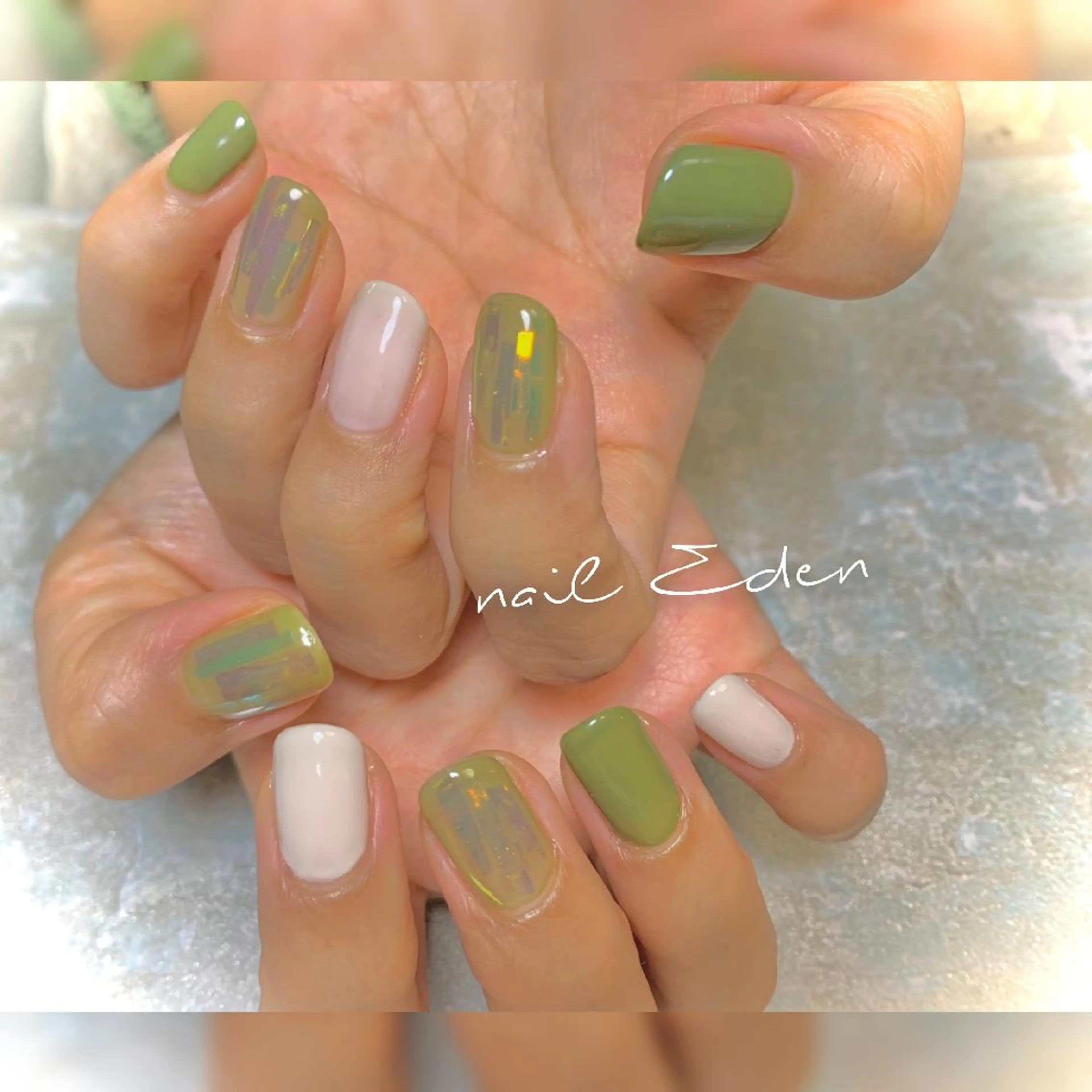 ネイル ピスタチオネイル Eden ♾️のネイルデザイン