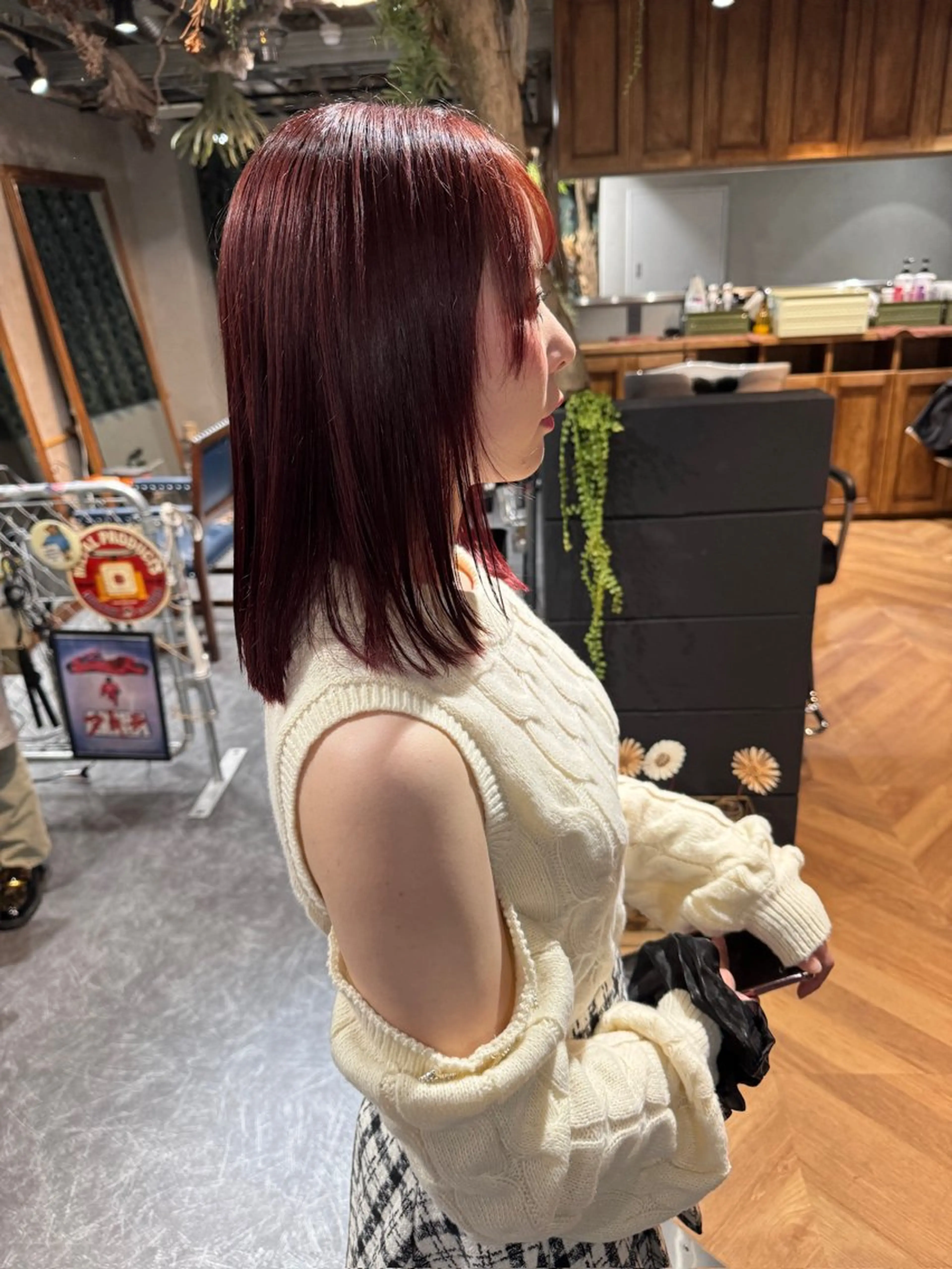 ミディアム カラー ブリーチ ケアブリーチ ダブルカラー ハイライトカラー ハイトーンカラー カット ヘアカラー トリートメント ravens デザインカラーのヘアスタイル