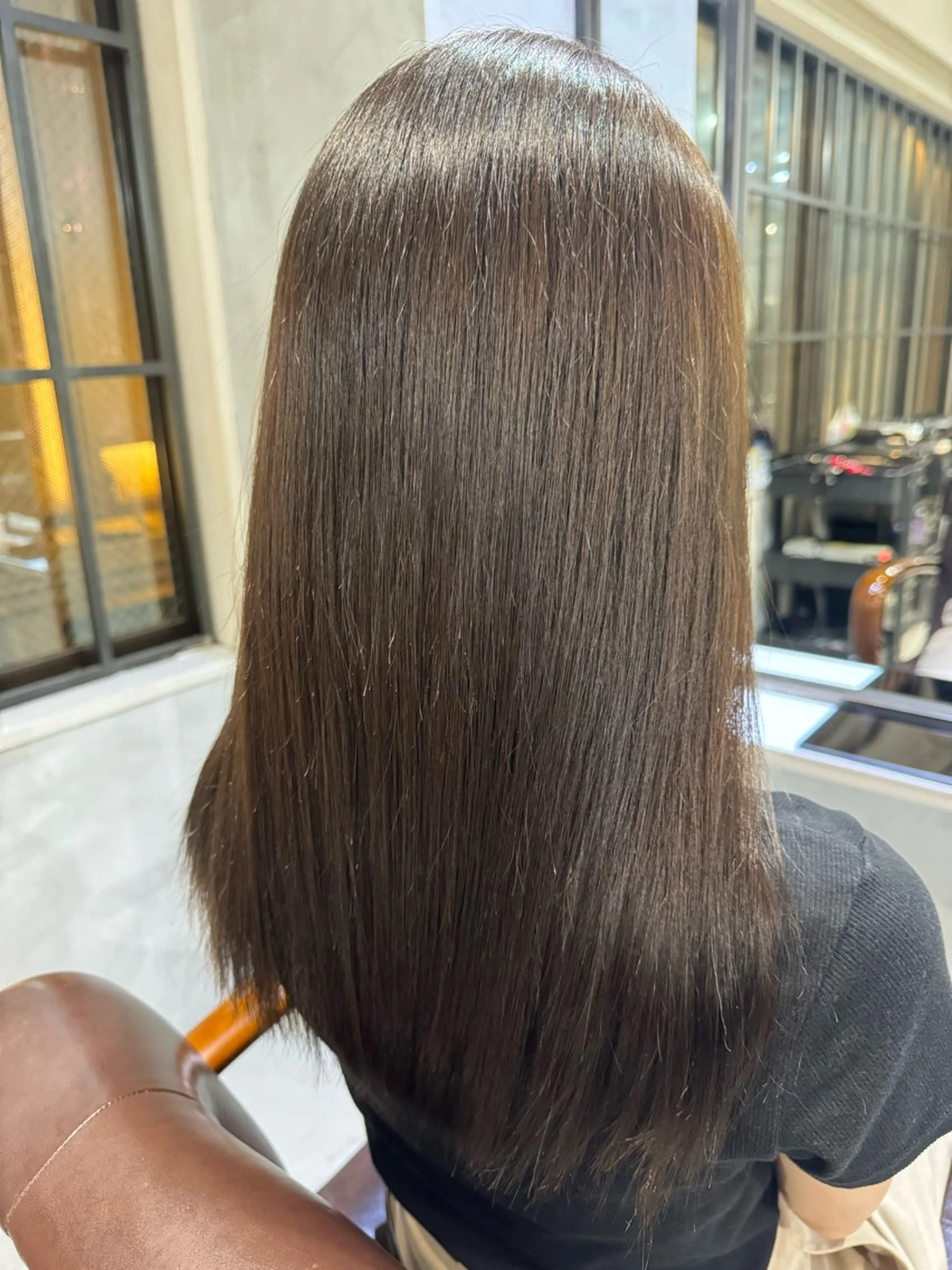 セミロング カラー 髪質改善/縮毛矯正/ 艶髪/春山良太のヘアスタイル