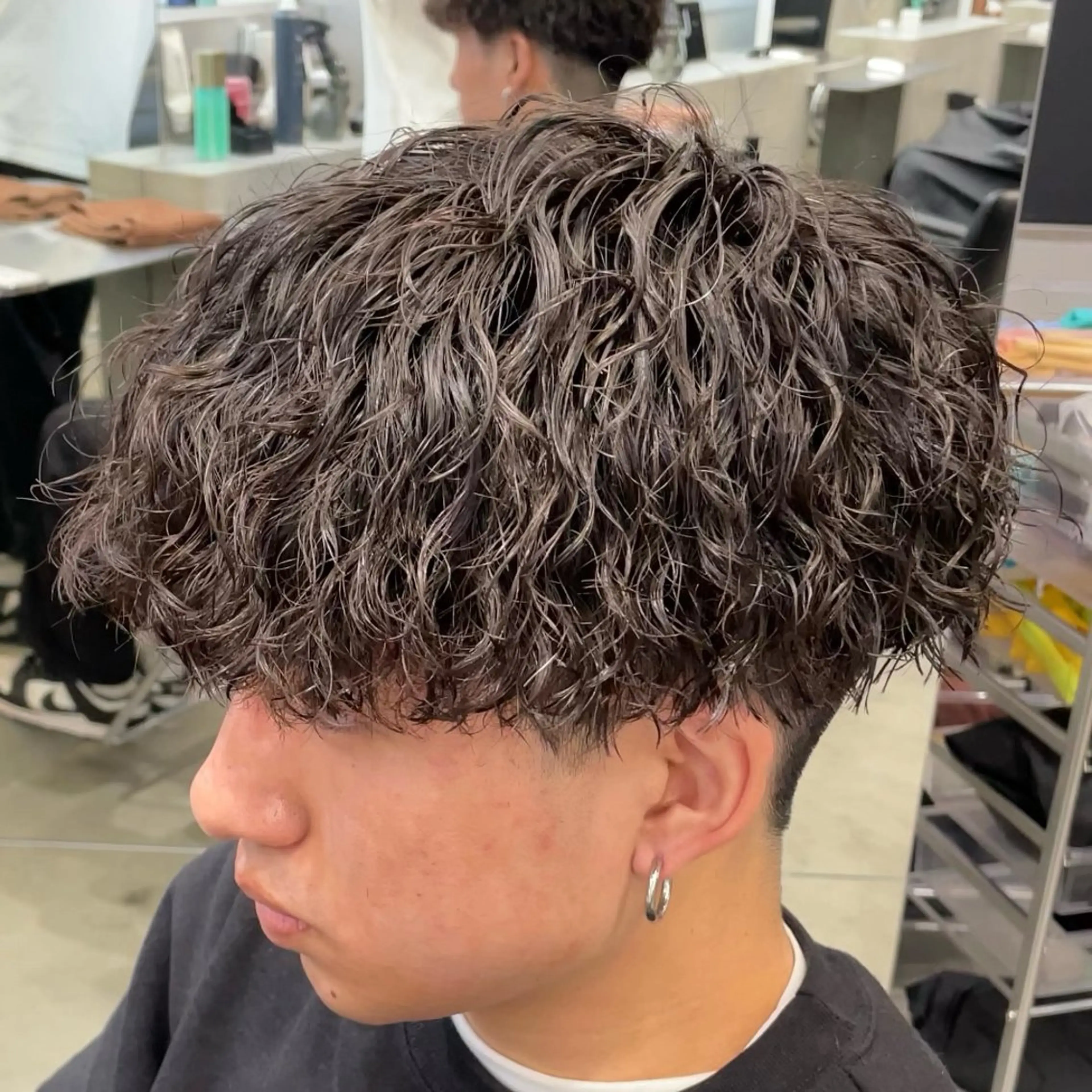 ミディアム パーマ ヘアアレンジ メンズ fifth Tokyo所属・fifth 石川 凪のヘアスタイル